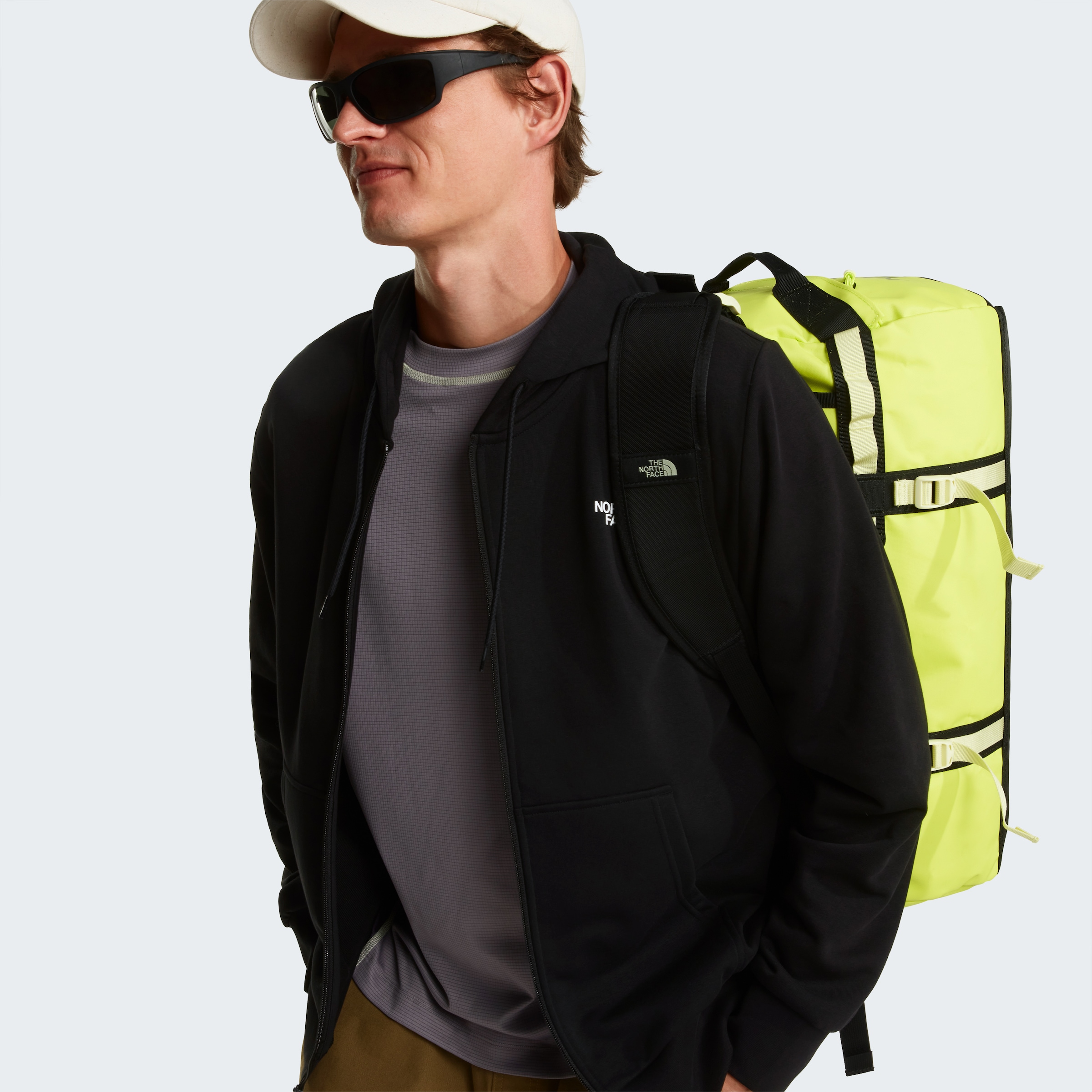 The North Face Kapuzensweatshirt »M SIMPLE DOME LIGHT REGULAR HOODIE«, sportlicher Schnitt, für sportliche Aktivitäten und Outdoor-Abenteuer
