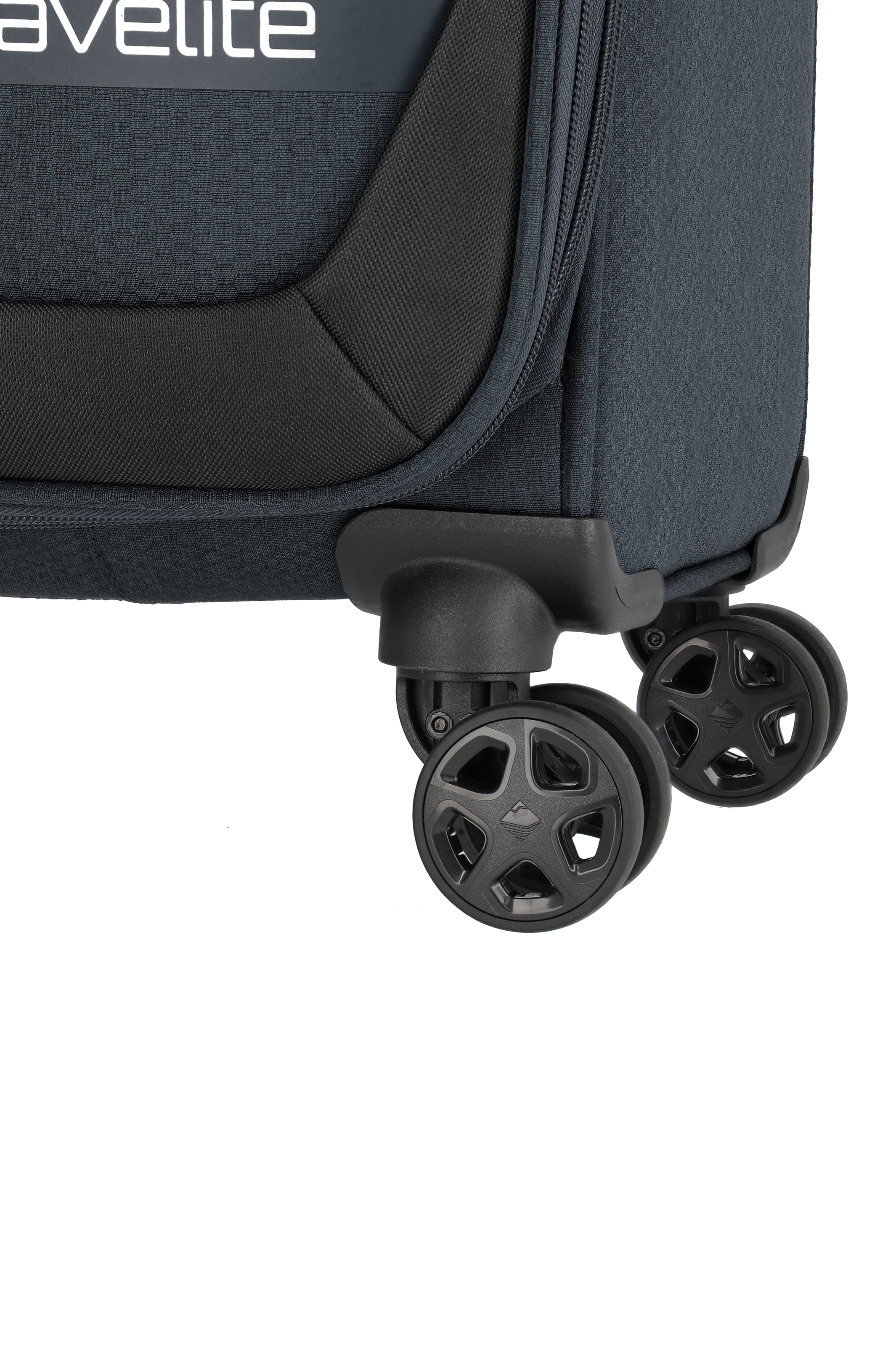 travelite Trolley »KICK OFF Reisekoffer« 69 l 4 Rollen 4 Doppelrollen, Außentaschen und Packgurte – leicht und robust
