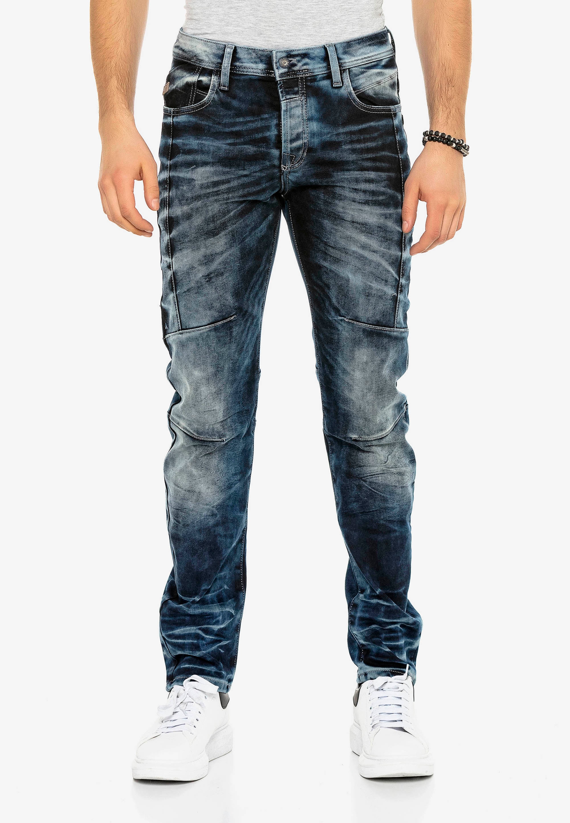 Bequeme Jeans »CD286«, mit cooler Waschung und Ziernähten