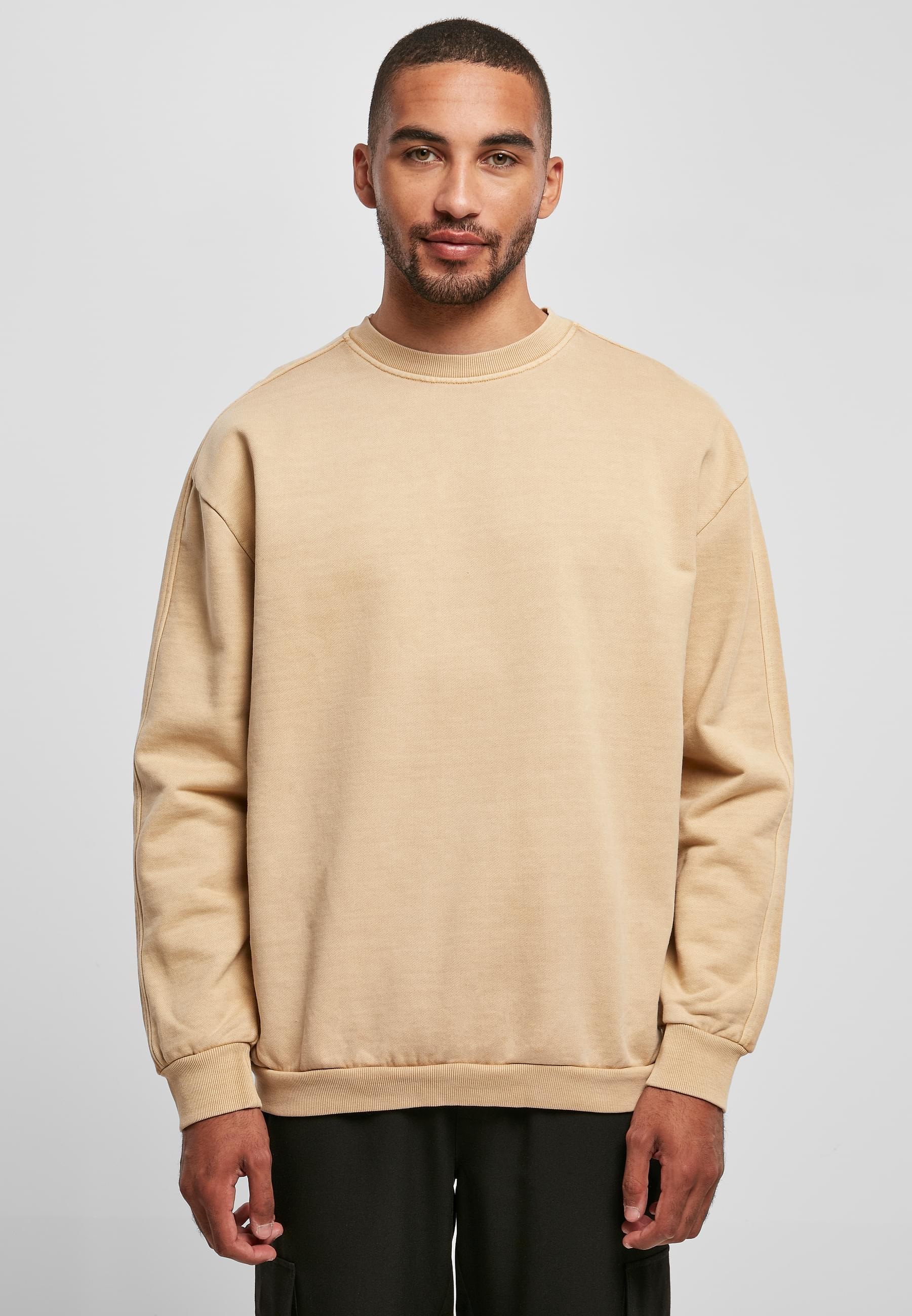 URBAN CLASSICS Rundhalspullover »Urban Classics Herren Heavy Terry Garment Dye Crew«, (1 tlg.)