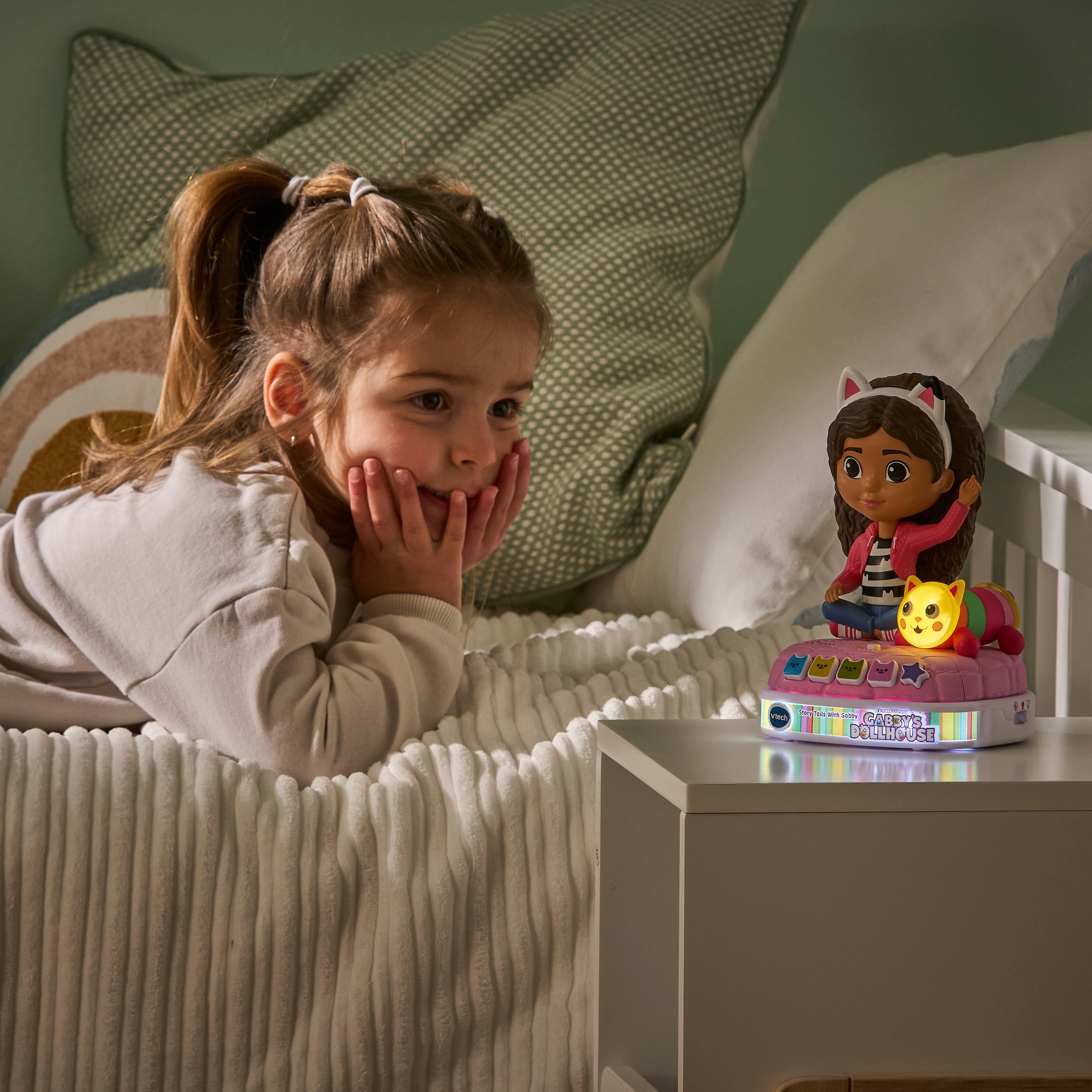 Vtech® Spielfigur »Gabby's Dollhouse - Interaktive Geschichten-Freundin Gabby«, mit Licht- und Soundeffekt