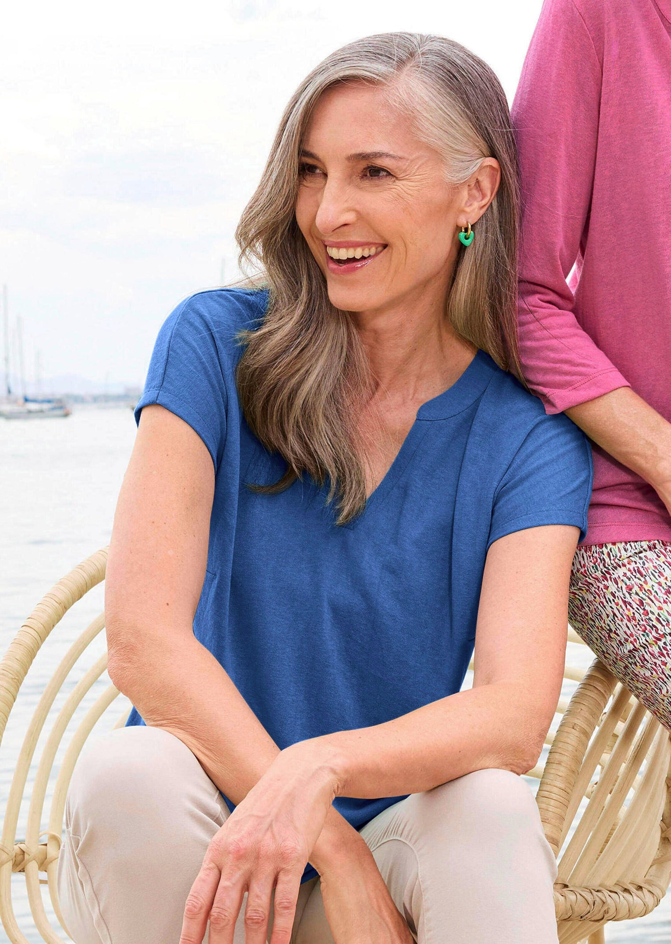 GOLDNER Kurzarmshirt »Luftiges Basicshirt mit V-Ausschnitt«