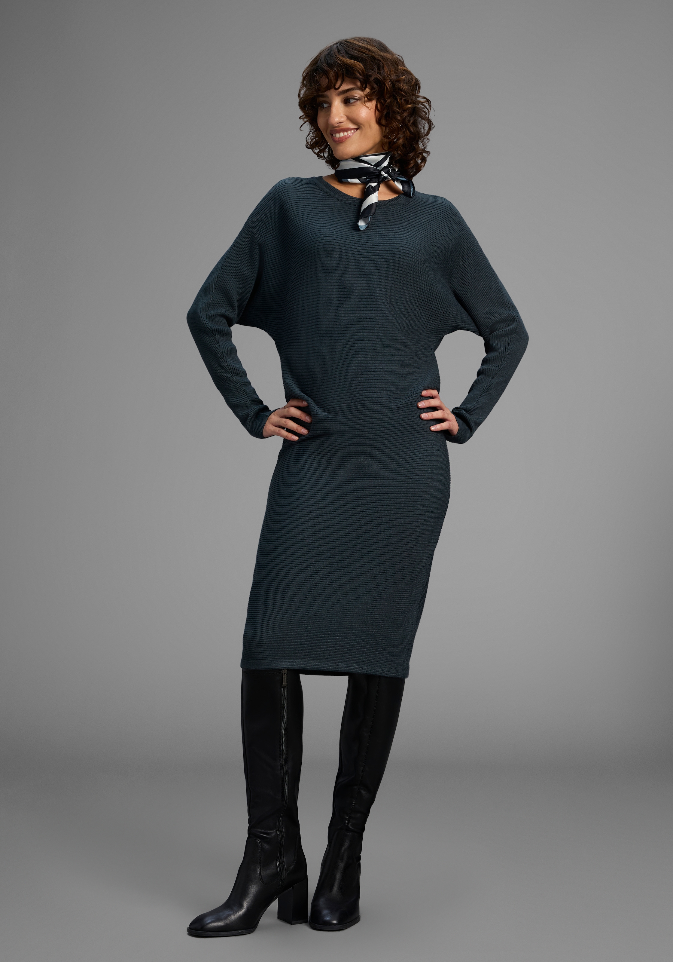 Laura Scott Strickkleid Ohne Taschen mit Fledermausärmeln und Rippstrick - günstig online kaufen