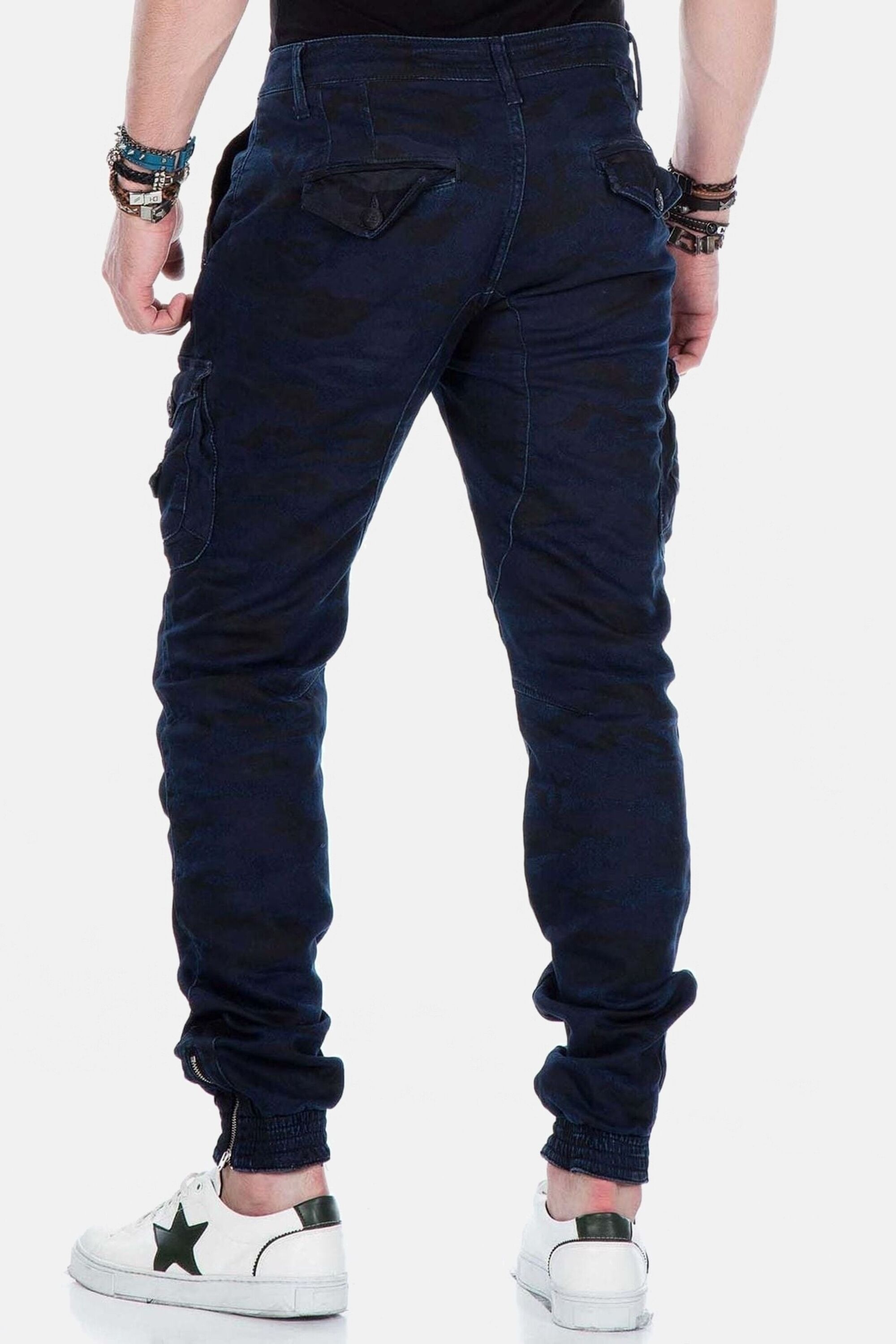 Cipo & Baxx Loose-fit-Jeans »Jeans«, mit Stretch-Bündchen, CD-422