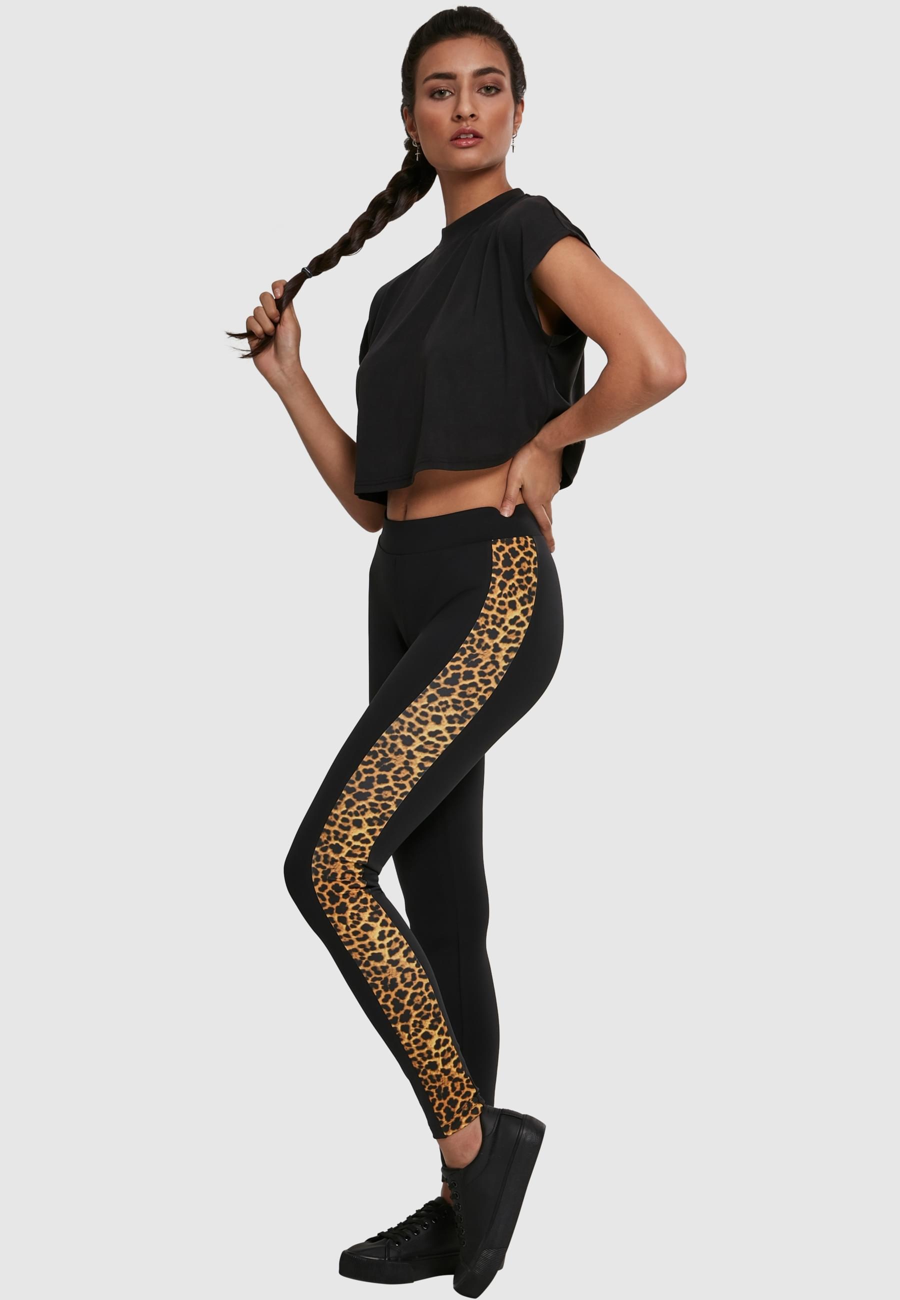 URBAN CLASSICS Leggings »Urban Classics Damen Ladies Side Striped Pattern Leggings«, (1 tlg.)