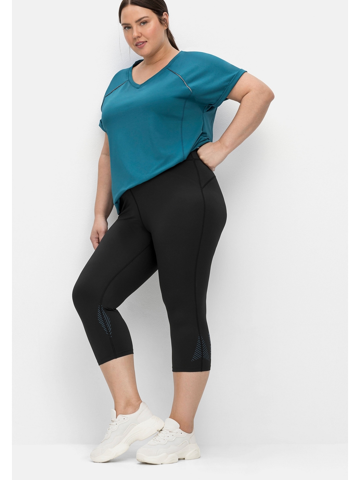 Sheego Leggings »Große Größen«, in Caprilänge, aus Funktionsmaterial