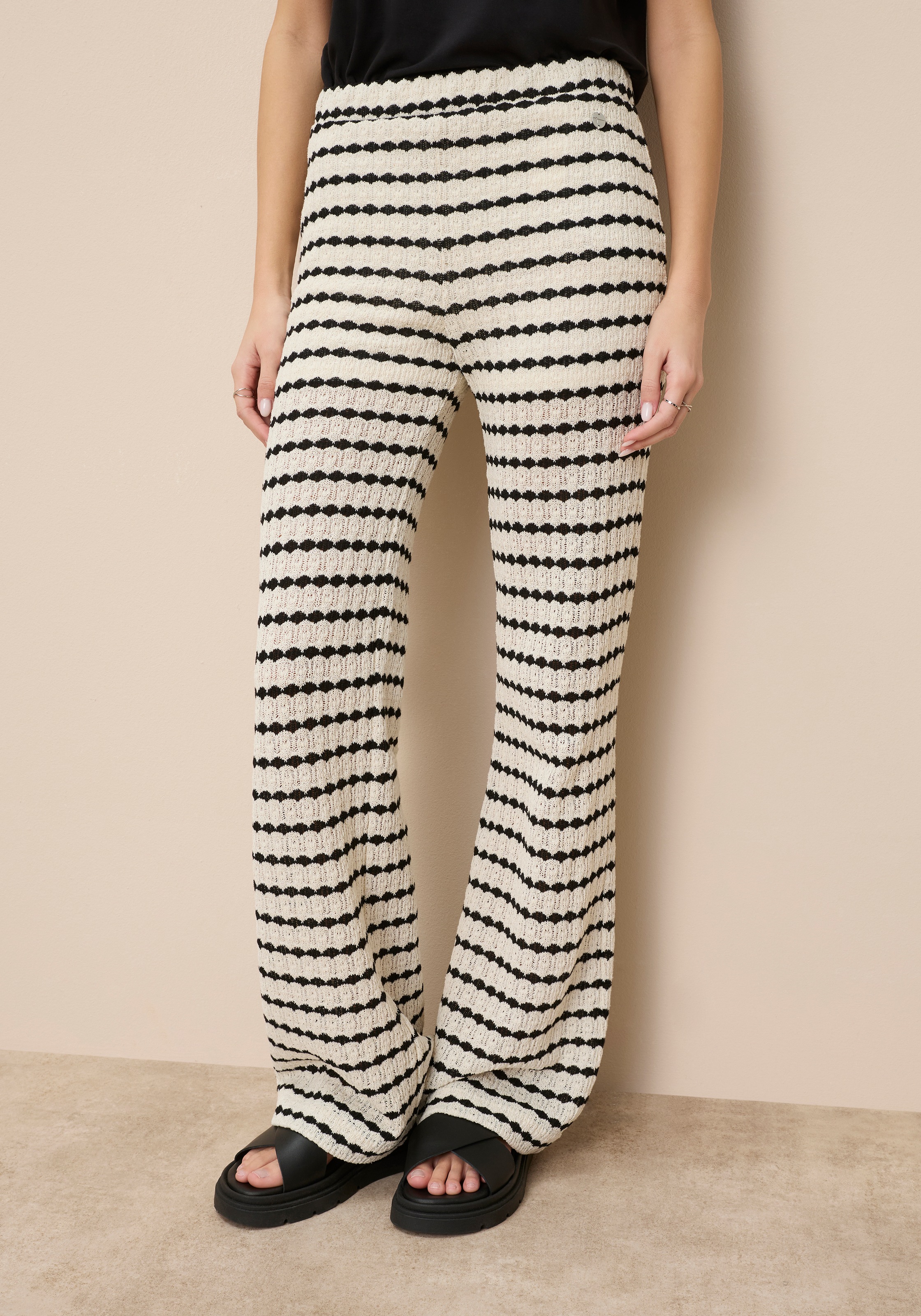 Tamaris Strickhose luftige Hose mit trendigem Muster und lässigem Schnitt günstig online kaufen