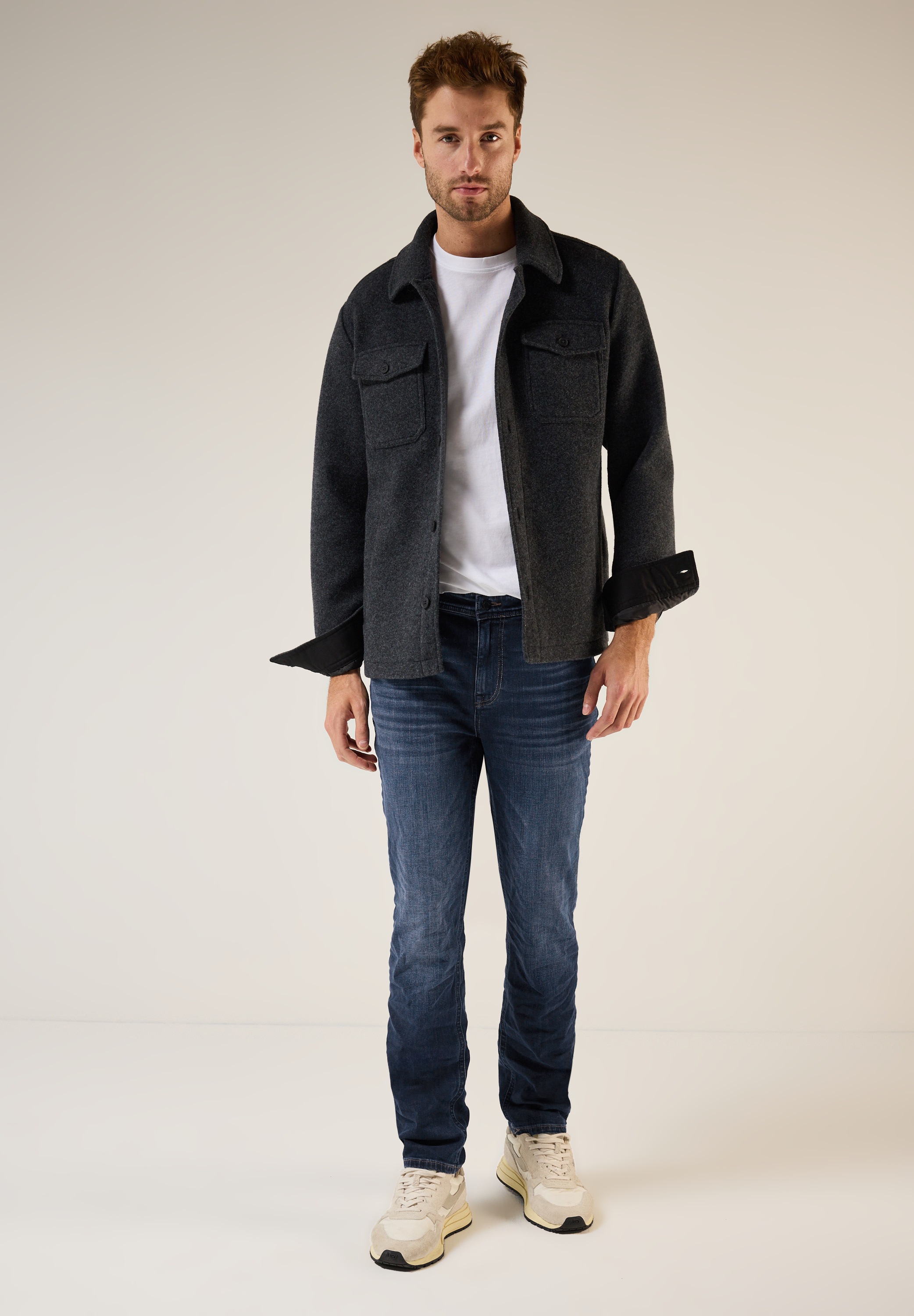 STREET ONE MEN Slim-fit-Jeans, in dunkelblauer Waschung
