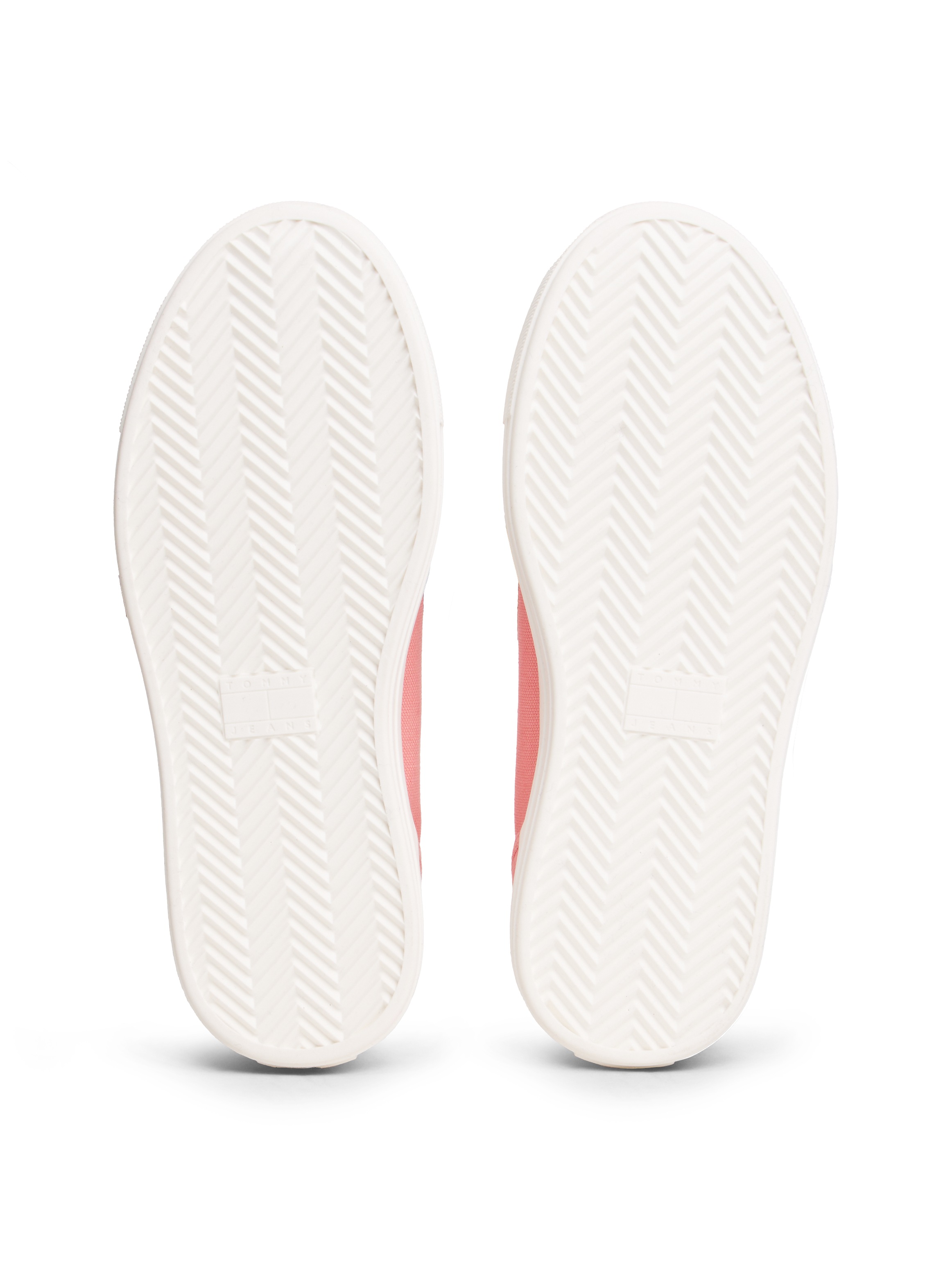 Tommy Jeans Plateausneaker »TJW FLATFORM SNEAKER CHARMS«  Halbschuh, Schnürer, Freizeischuh mit kleiner TJ-Flagge als Anhänger