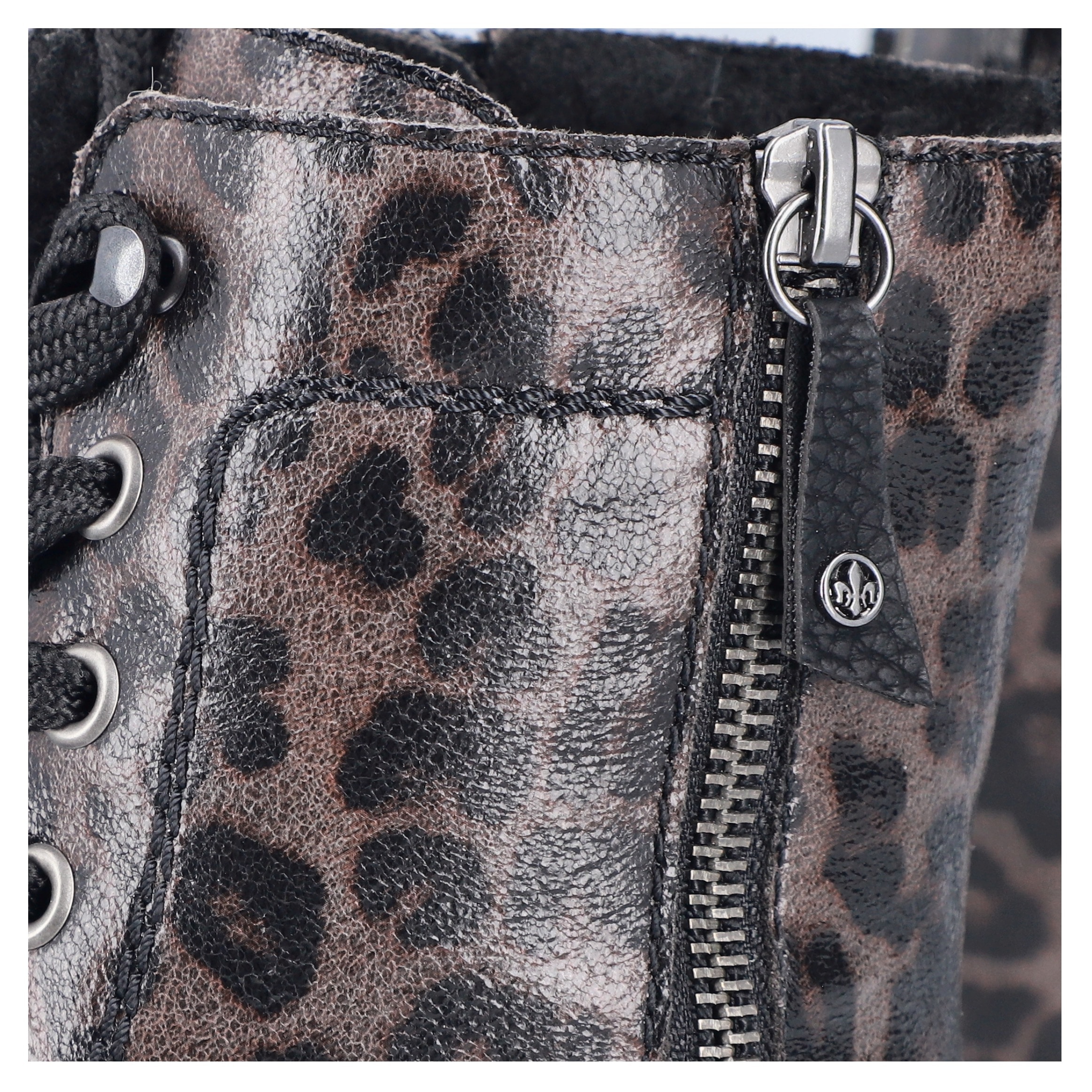 Rieker Winterstiefelette  Winterboots, Schnürstiefelette, Blockabsatz, in aktueller Leo-Optik