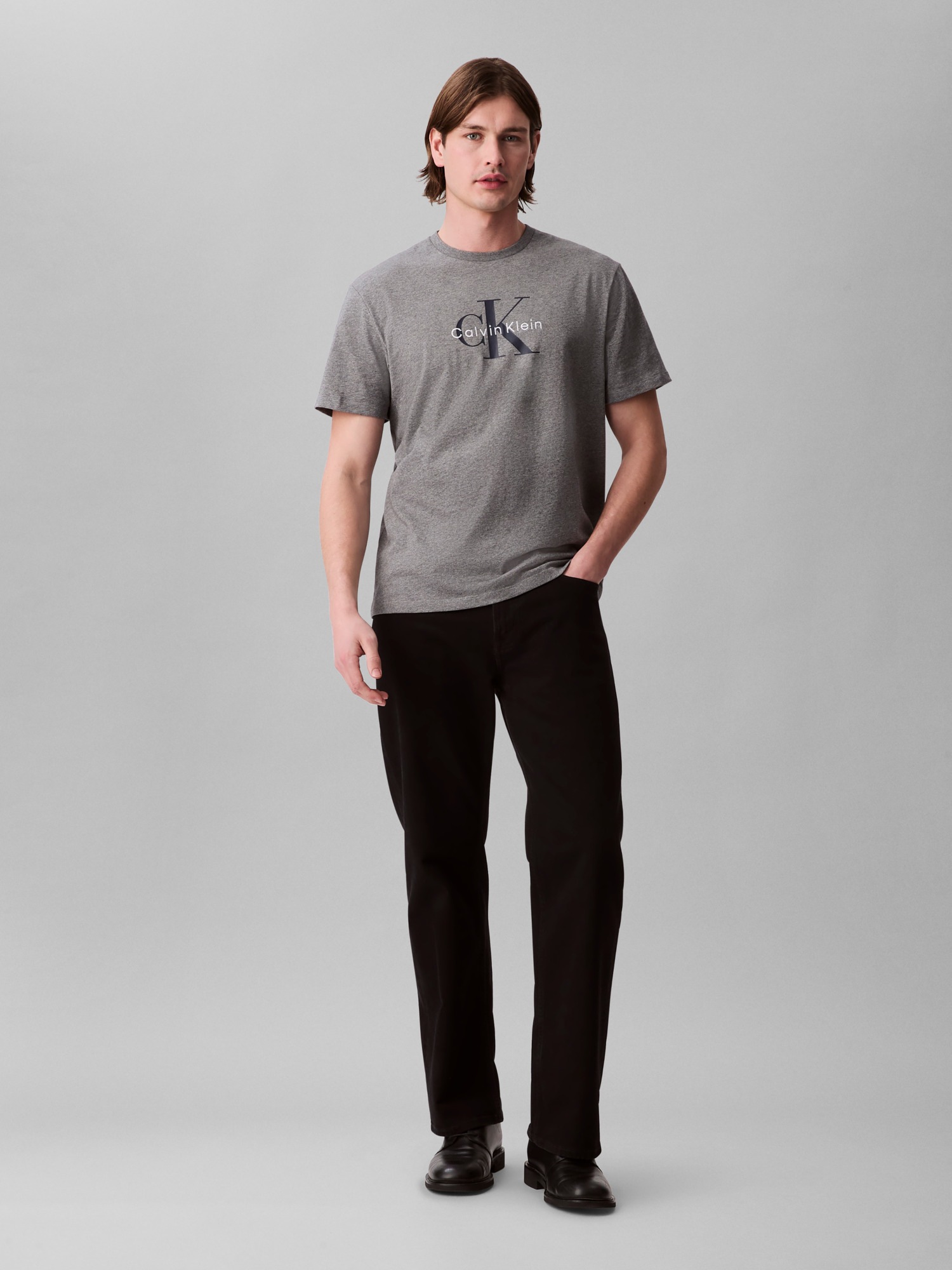 Calvin Klein Jeans T-Shirt »SS Hero Monologo Tee 20s«, Mit Rundhalsausschnitt, regular fit