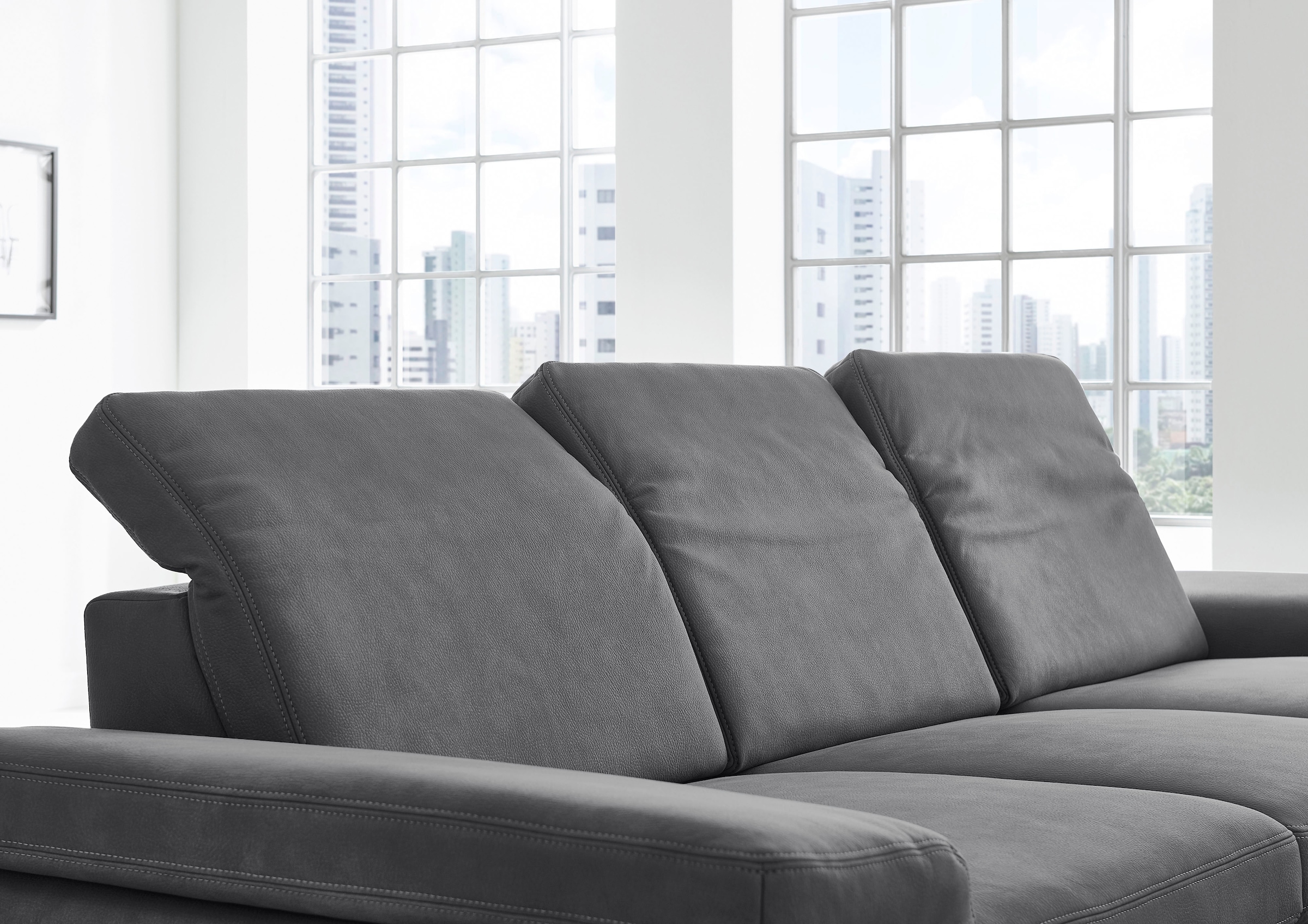 Die PlanBar Ecksofa »MP-IN17041 L-Form«, mit Sitztiefenverstellung, optional Kopfteilverstellung & Bettfunktion
