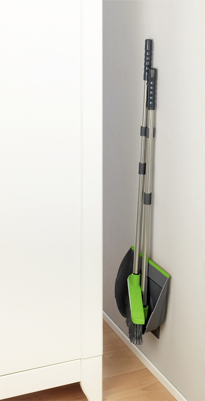 Thumbnail - Maximex Kehrgarnitur Komplett-Set 2 Stk. aus Edelstahl klappbares Handfeger Set mit langem Teleskop-Stiel, rückenschonen...