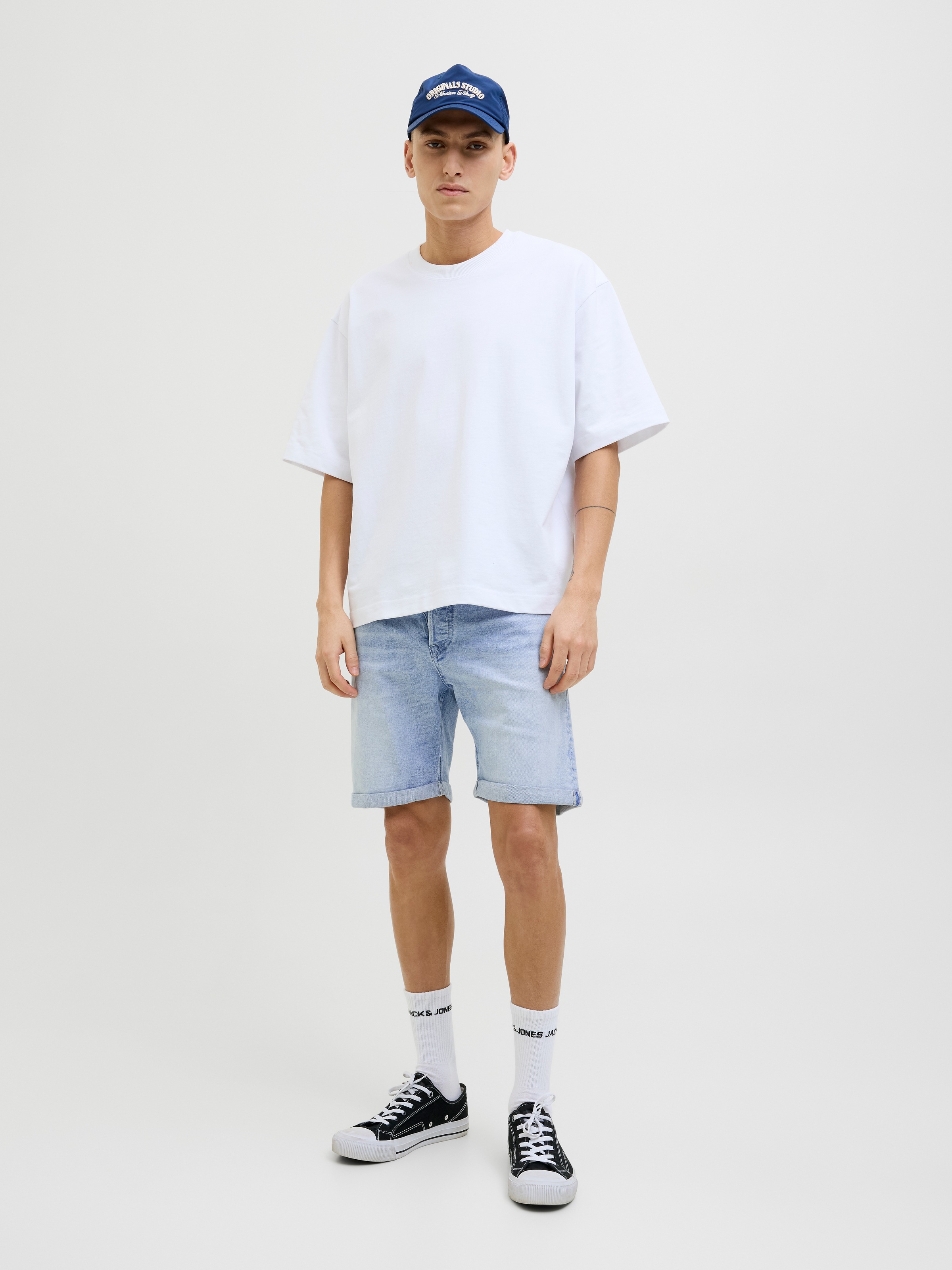 Thumbnail - Jack & Jones Shorts "JJIORIGINAL mit stylischem Aufschlag und Knopf" mit stylischem Aufschlag
