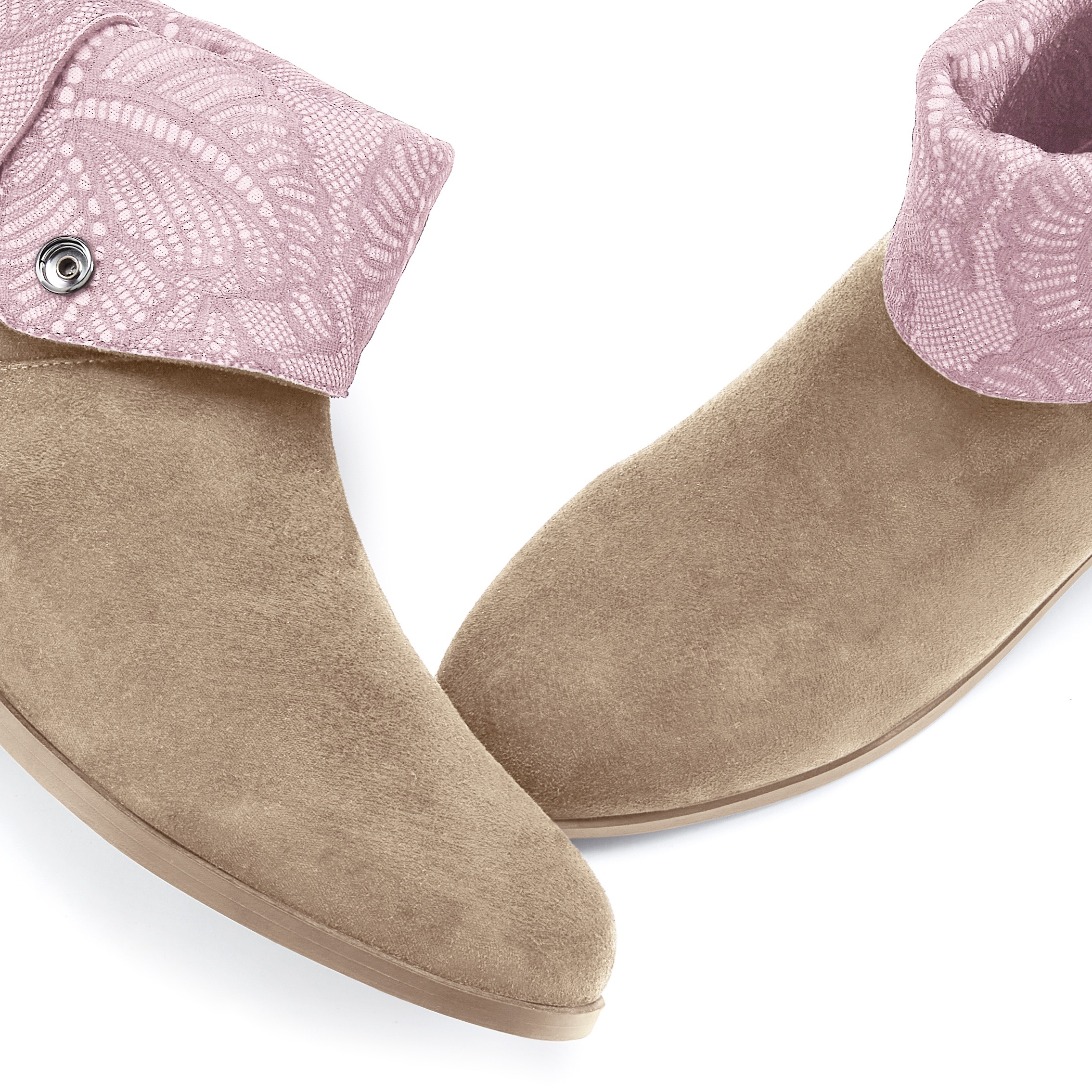 LASCANA Stiefelette  mit Knöpfen zum individuellen Verstellen VEGAN