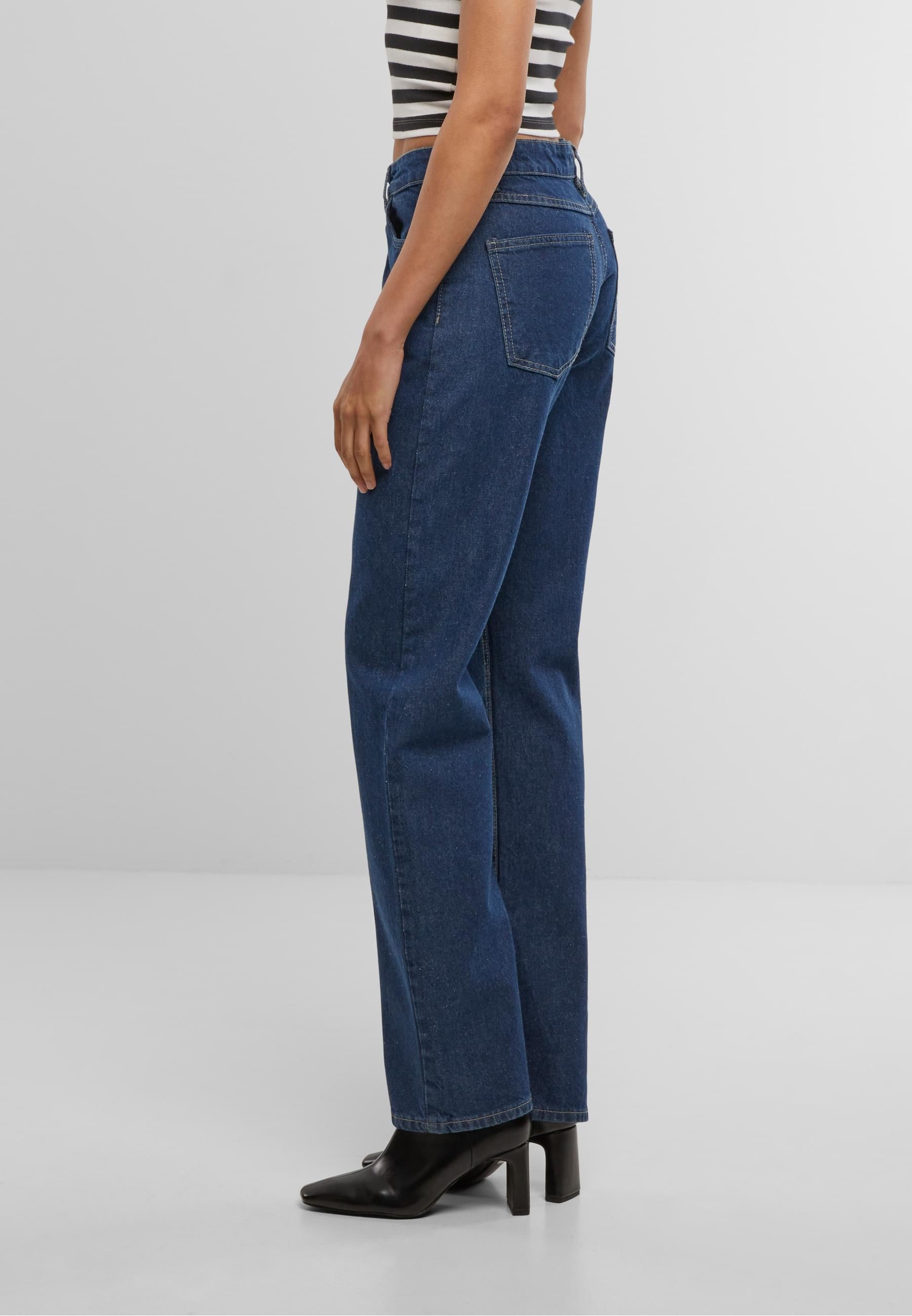 URBAN CLASSICS Bequeme Jeans »Urban Classics Ladies Straight Fit Denim«