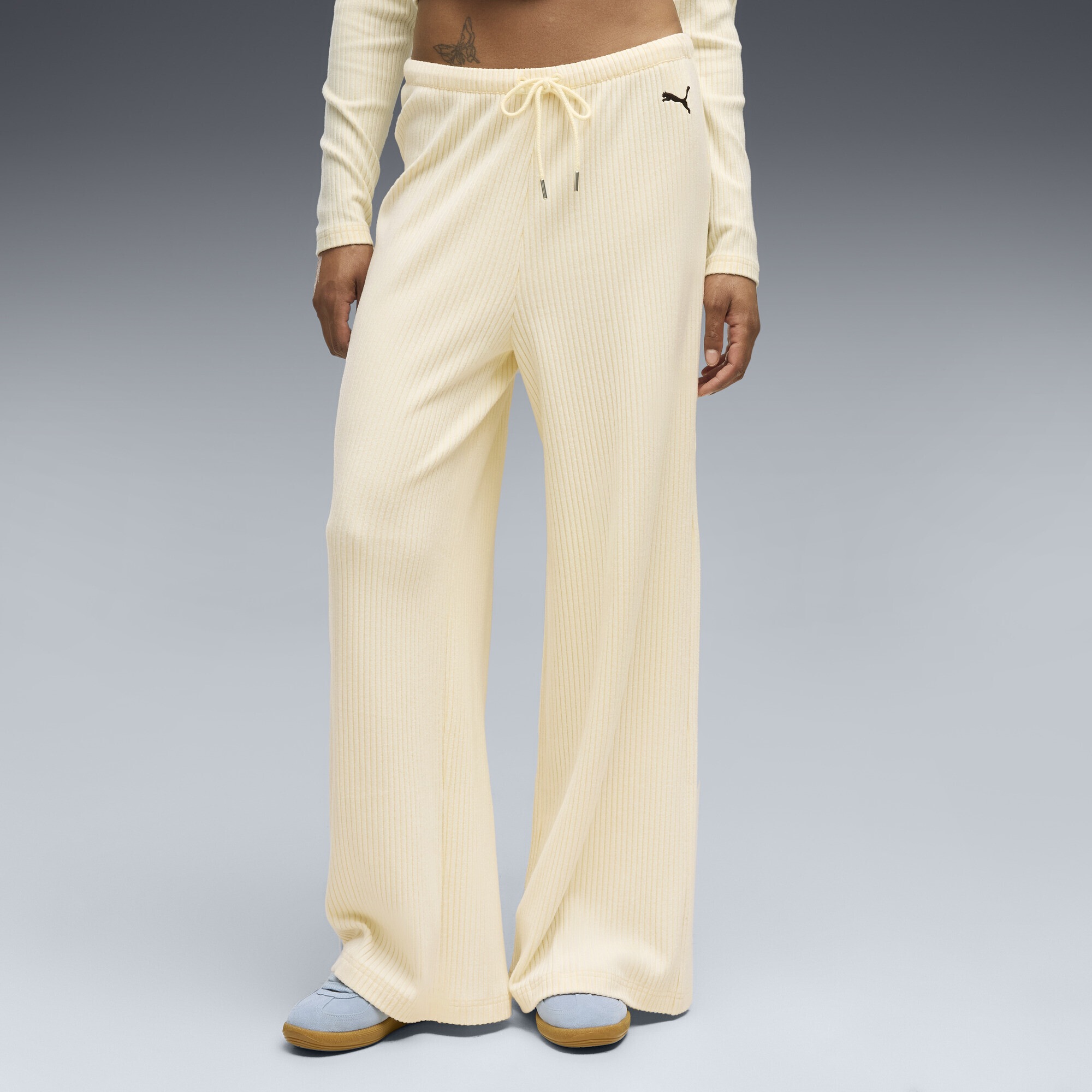 PUMA Sporthose »Essentials Relaxed Hose mit weitem Bein Damen«