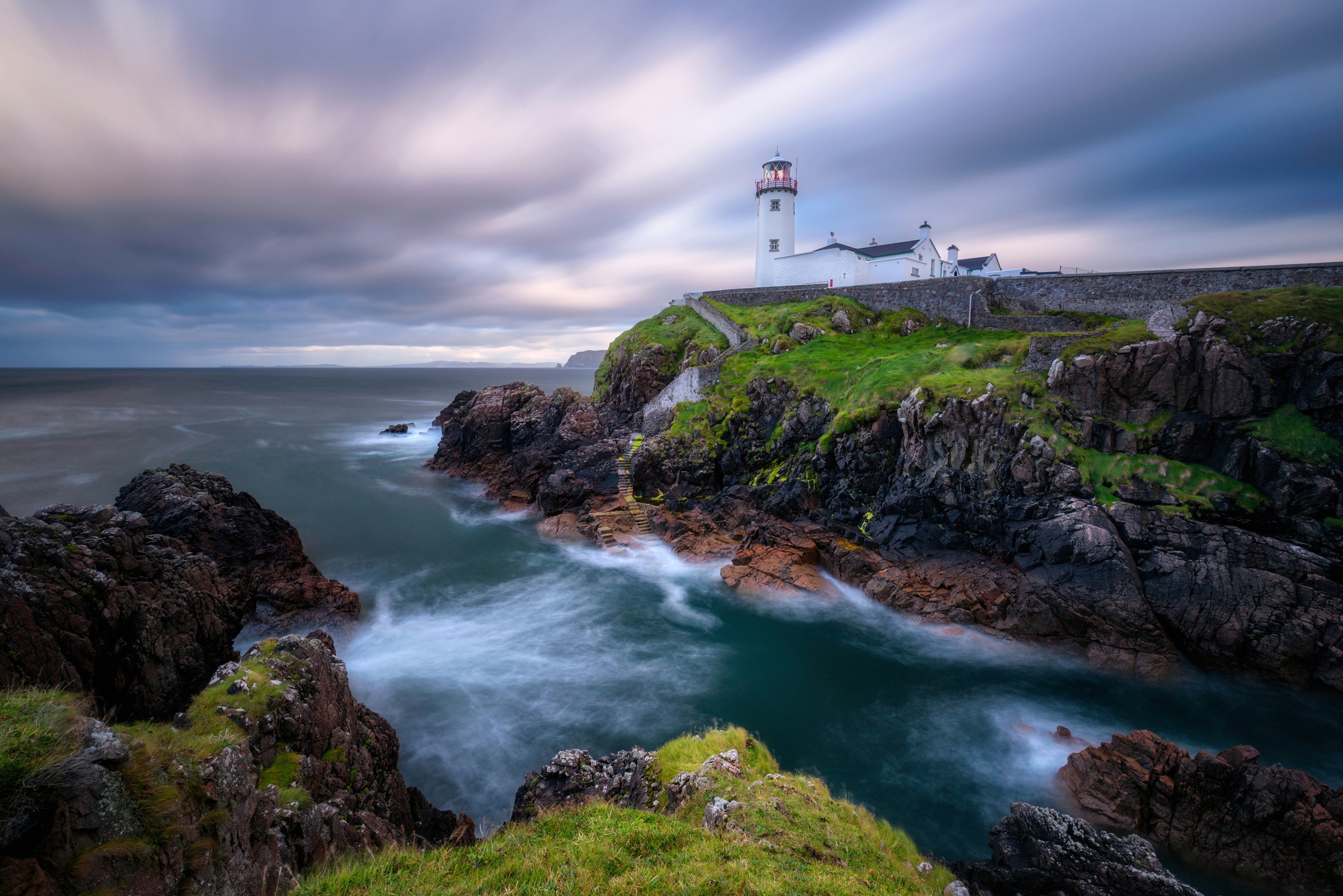 Papermoon Fototapete "Photo-Art DANIEL GASTAGER, FANAD HEAD LEUCHTTURM"