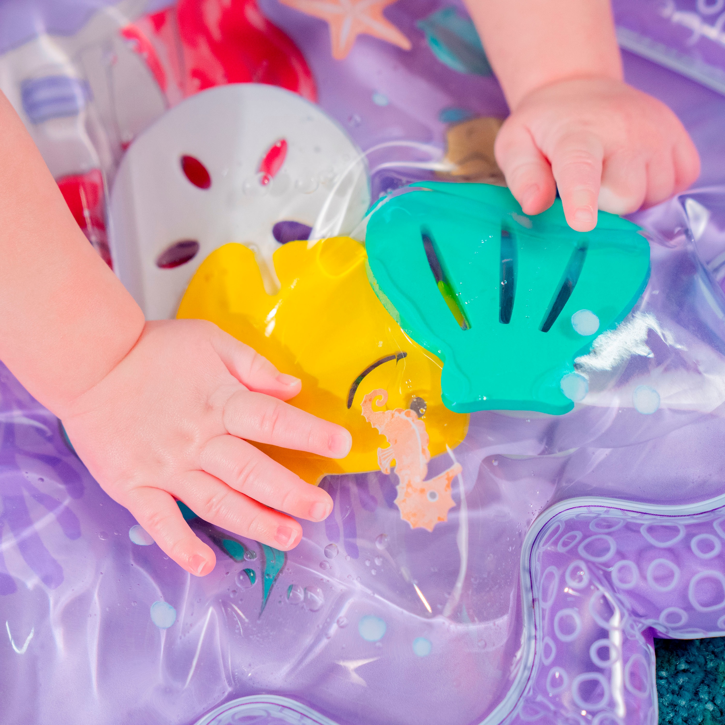 Bright Starts Spielmatte »The little Mermaid Sea TreasuresTummy Time Water Mat«