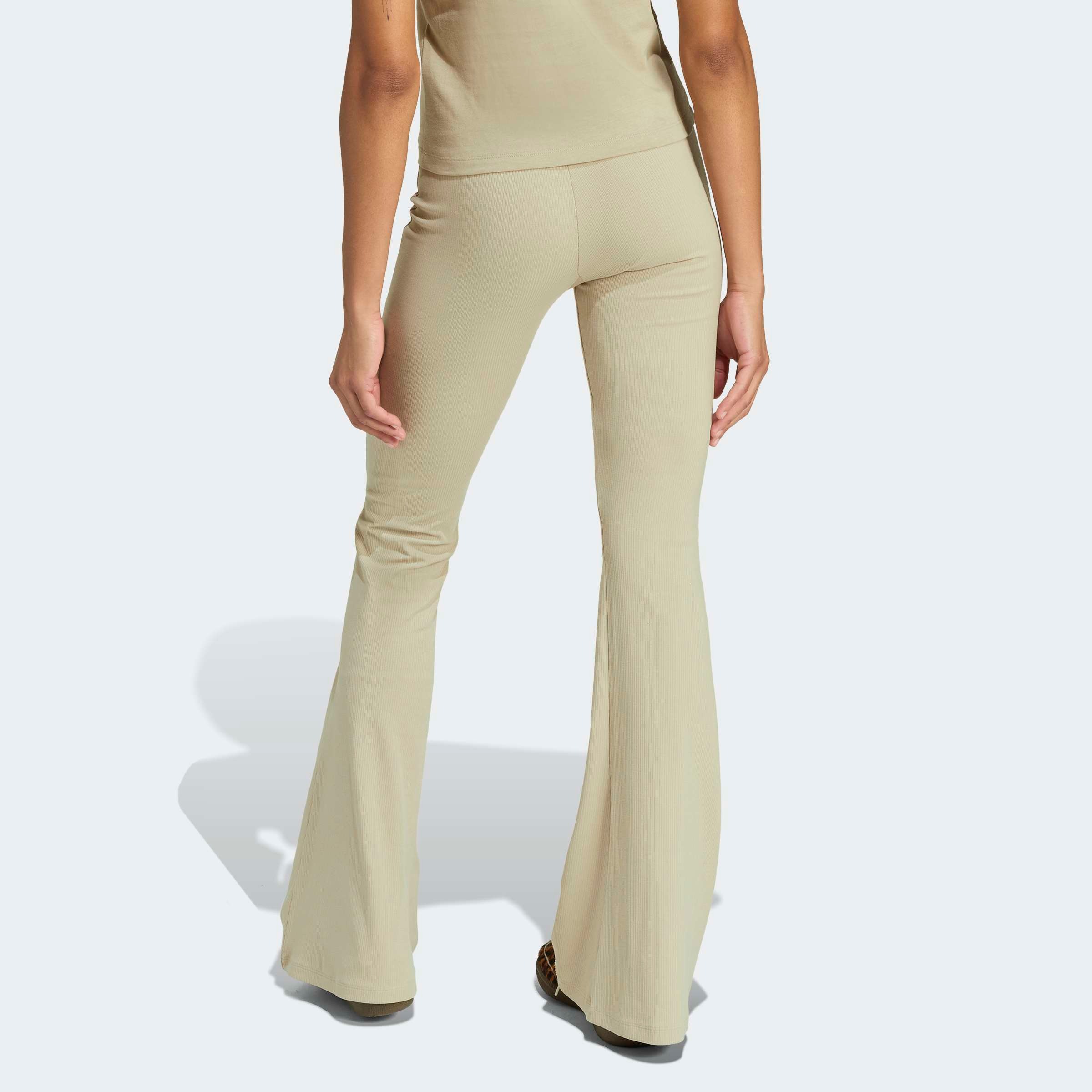 adidas Originals Leggings "ESSENTIALS RIB FLARED" mit ausgestelltem Bein un günstig online kaufen