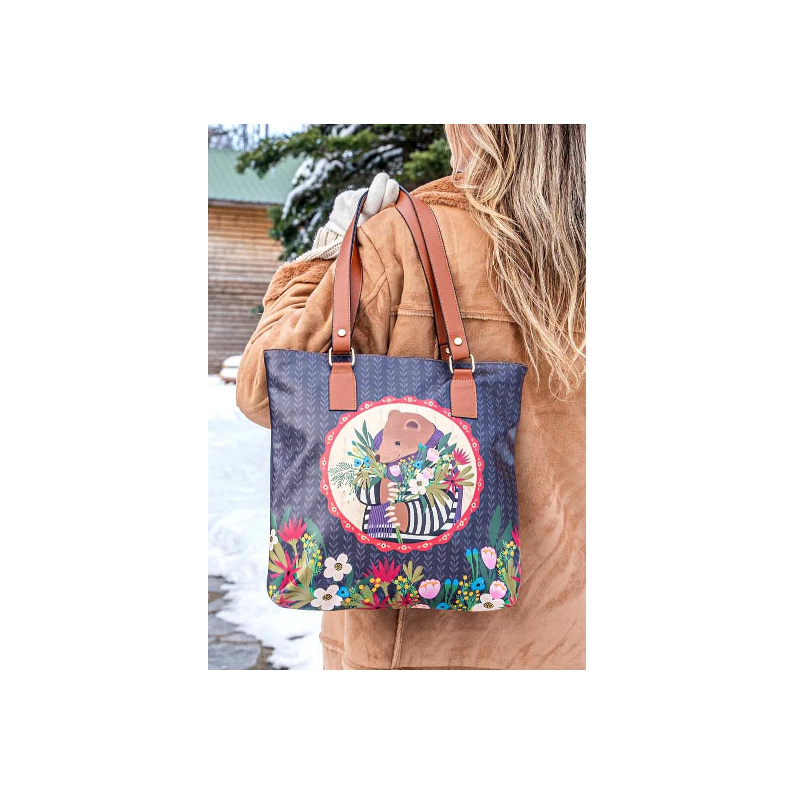 DOGO Umhängetasche »Multi Pocket Bag Bear And Flowers Damen Handtaschen (Fashion) /«, Vegan