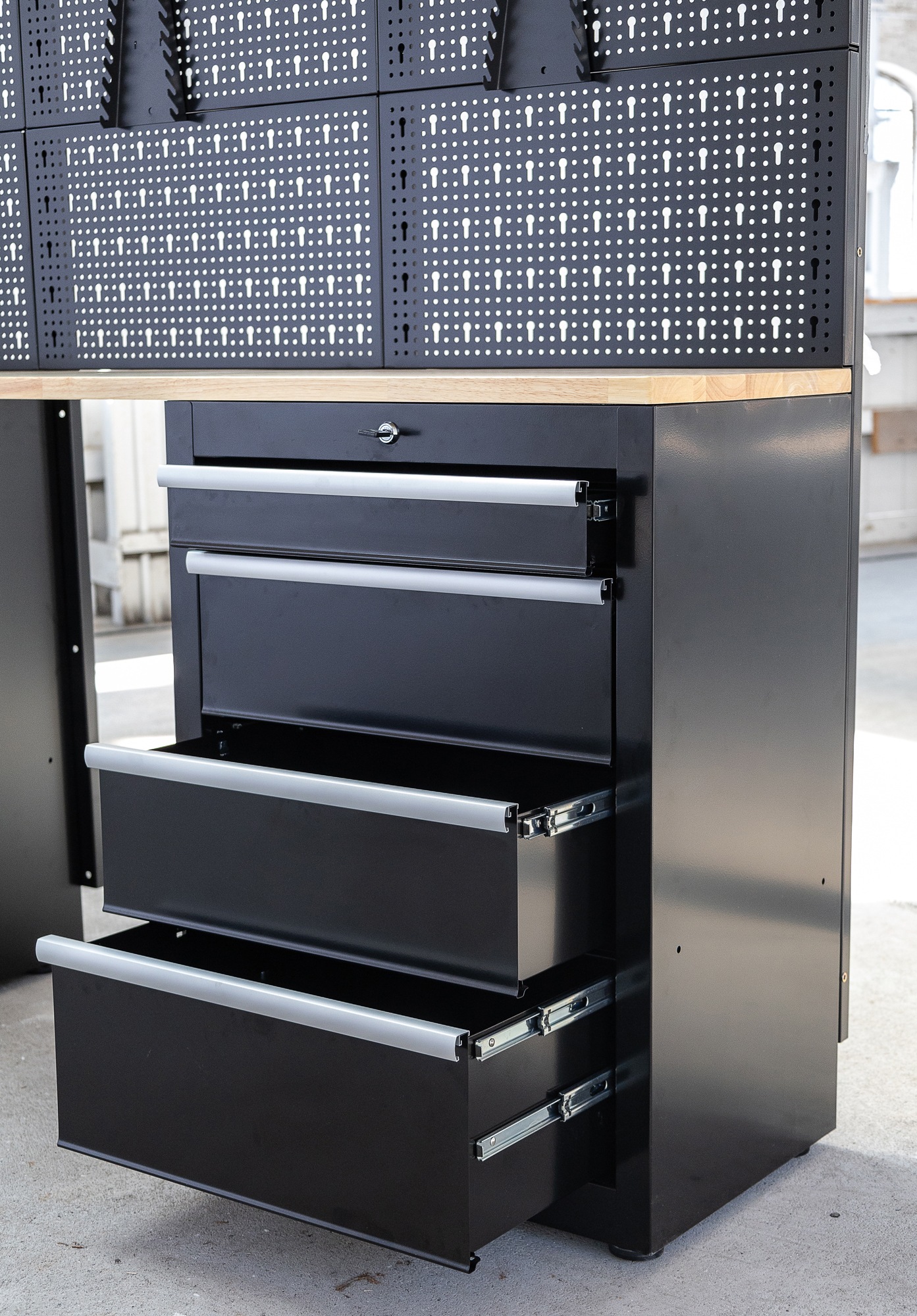 ONDIS24 Werkstatt-Set »Männerküche 260cm, Schwarz« 8 tlg. tlg. teilvormontiert, viel Stauraum, robuste Fläche, Stahl, frei stellbar