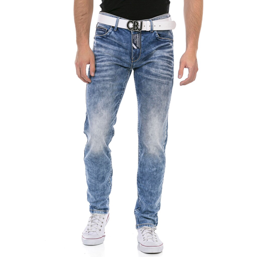 Cipo & Baxx Regular-fit-Jeans, mit markanter Waschung