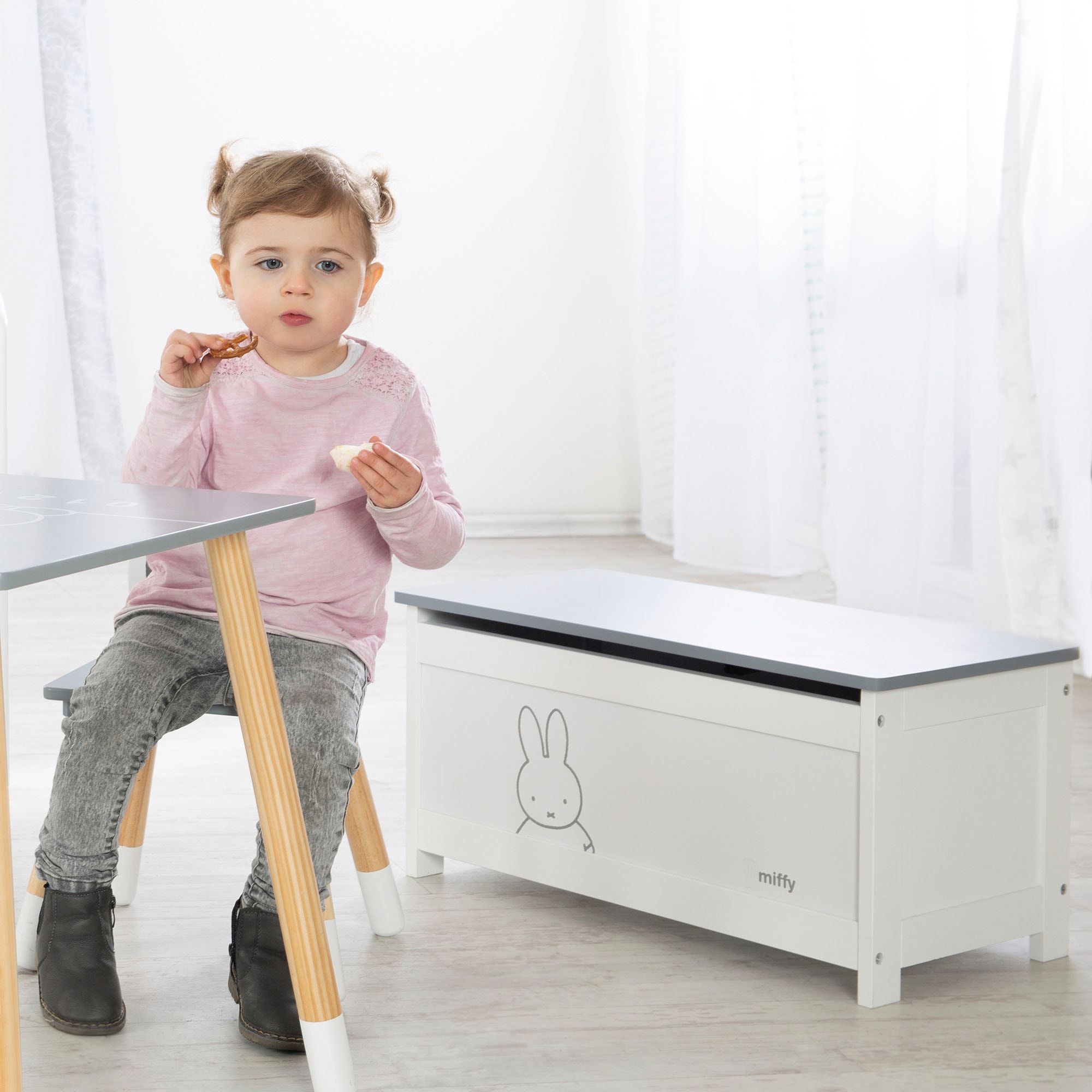 roba® Truhe »miffy®, weiß«, mit Deckelbremse; fürs Kinderzimmer