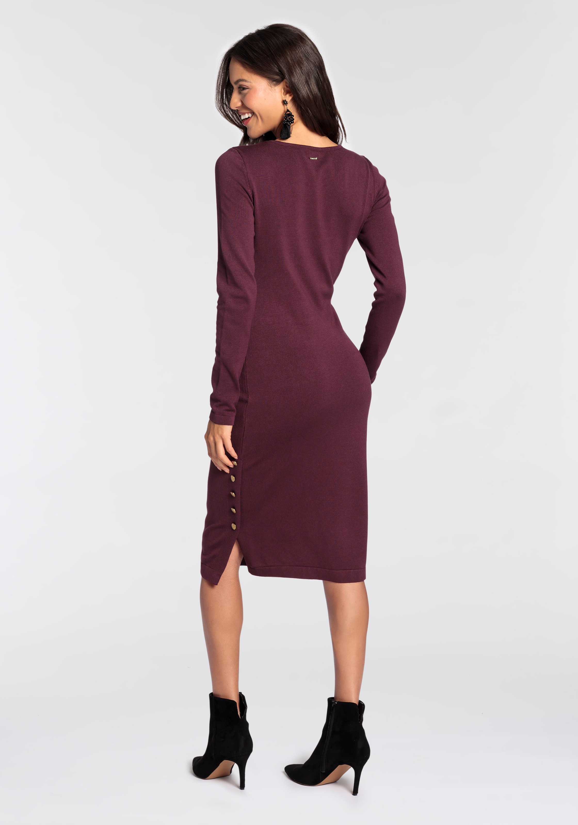 Laura Scott Strickkleid in Midilänge mi seitlichen Knöpfen günstig online kaufen