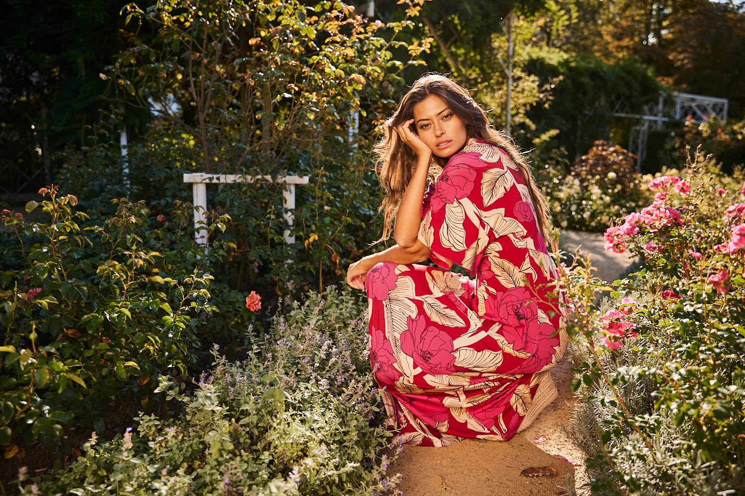 Aniston SELECTED Blüten- mit großflächigem Blätterdruck | kaufen BAUR Sommerkleid, online und KOLLEKTION NEUE 