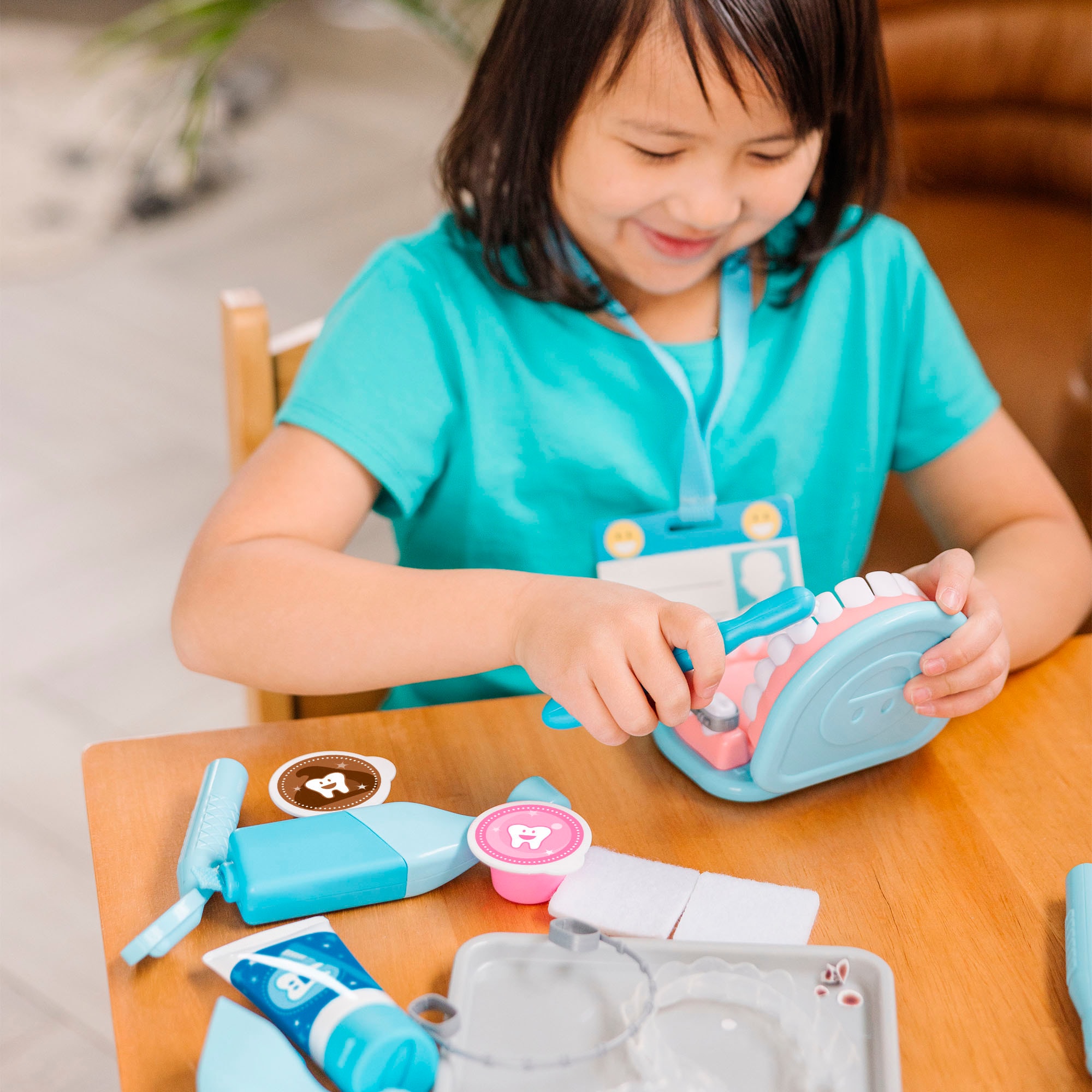 Spin Master Spielzeug-Arztkoffer »Melissa & Doug Super Smile Zahnarzt-Spielset«