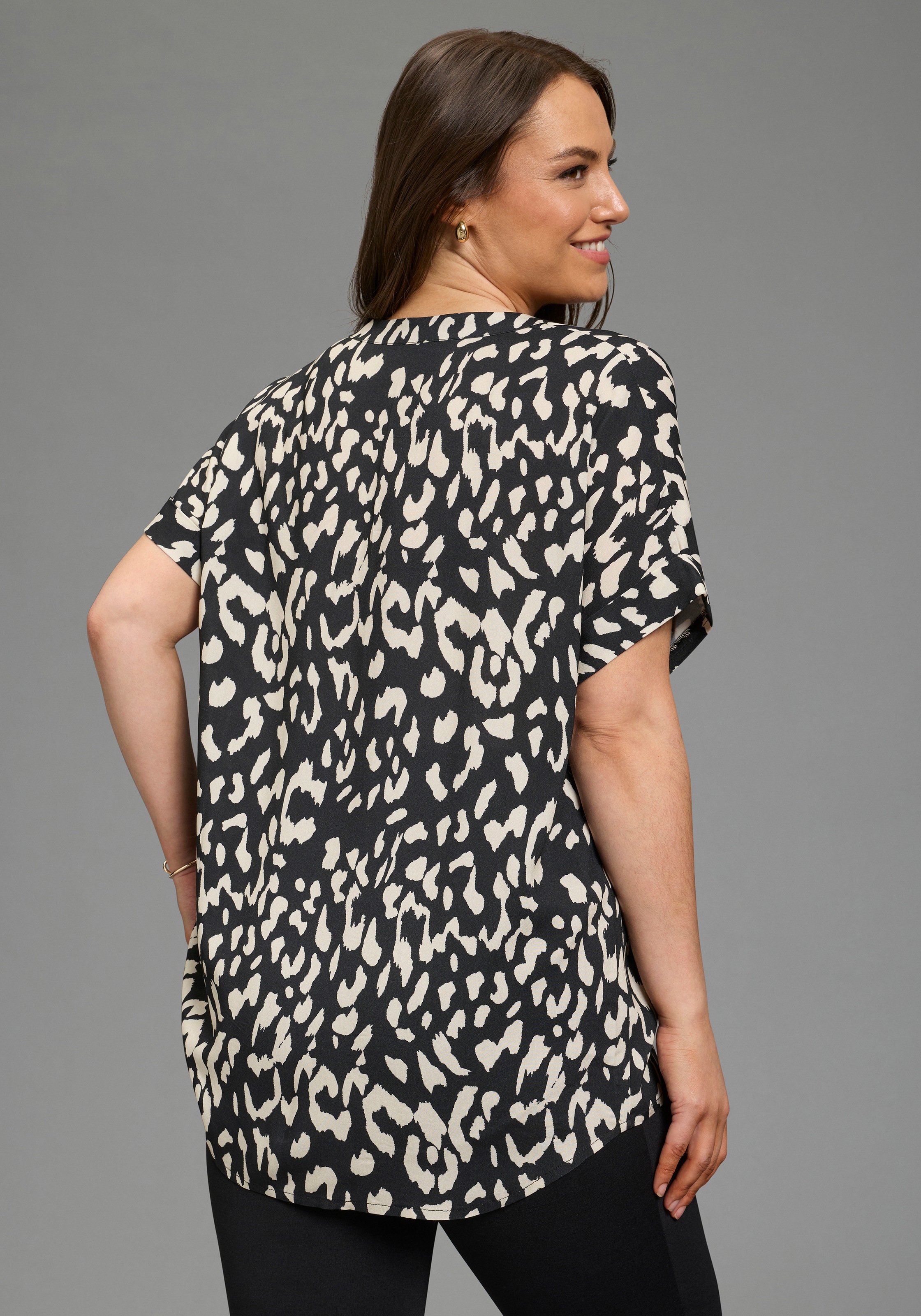 Laura Scott CURVE Longbluse mit modischem Allover-Druck günstig online kaufen