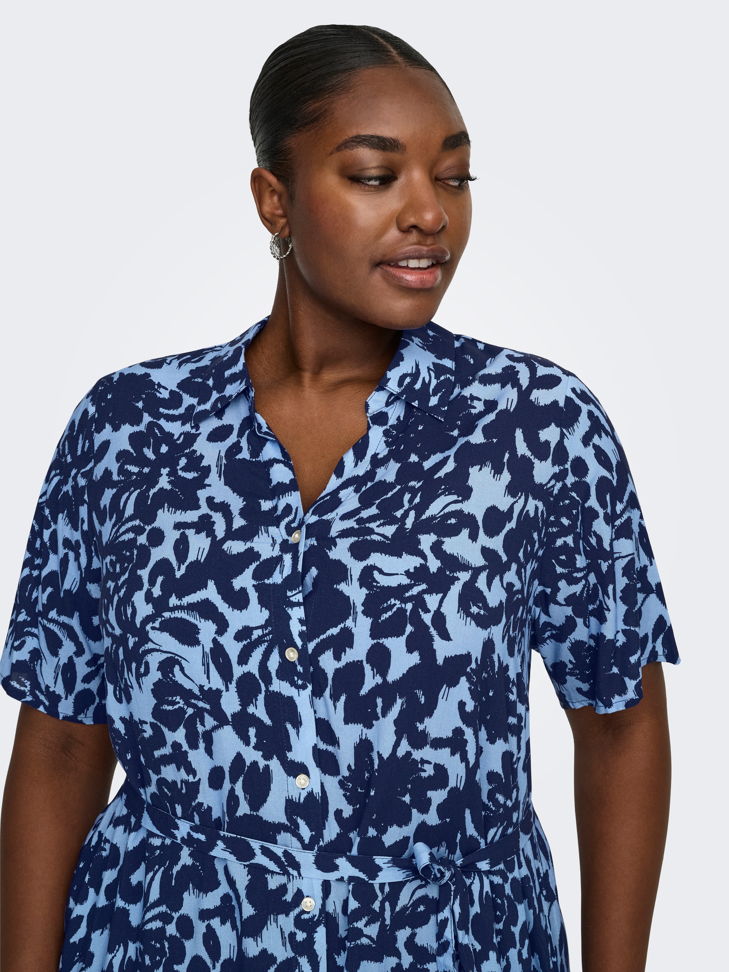 ONLY CARMAKOMA Blusenkleid »CARYASMIN S/S SHIRT DRESS WVN NOOS«