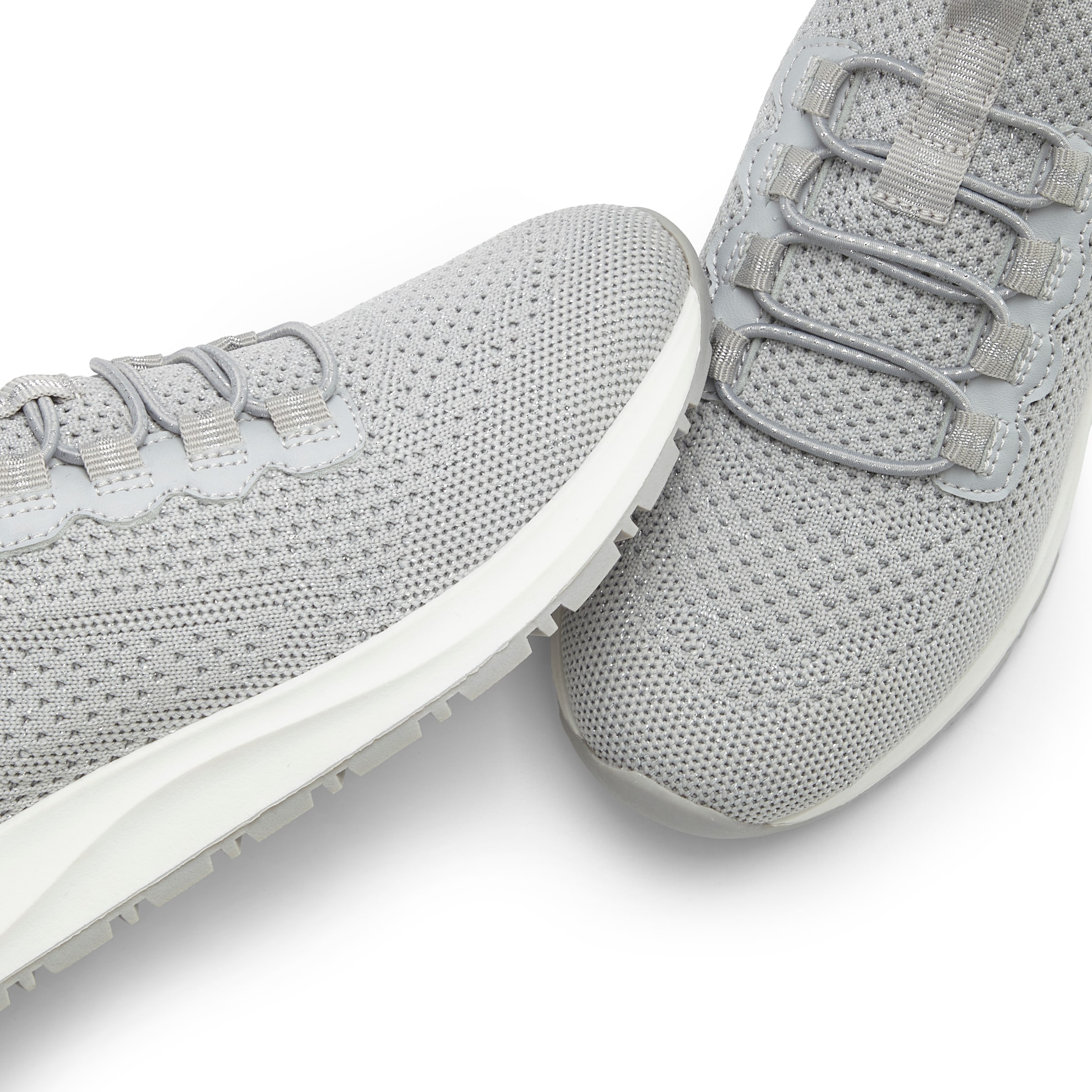 Vivance Sneaker »Freizeitschuh, Halbschuh,«, aus Textil zum Reinschlüpfen mit elastischen Schnürbändern VEGAN