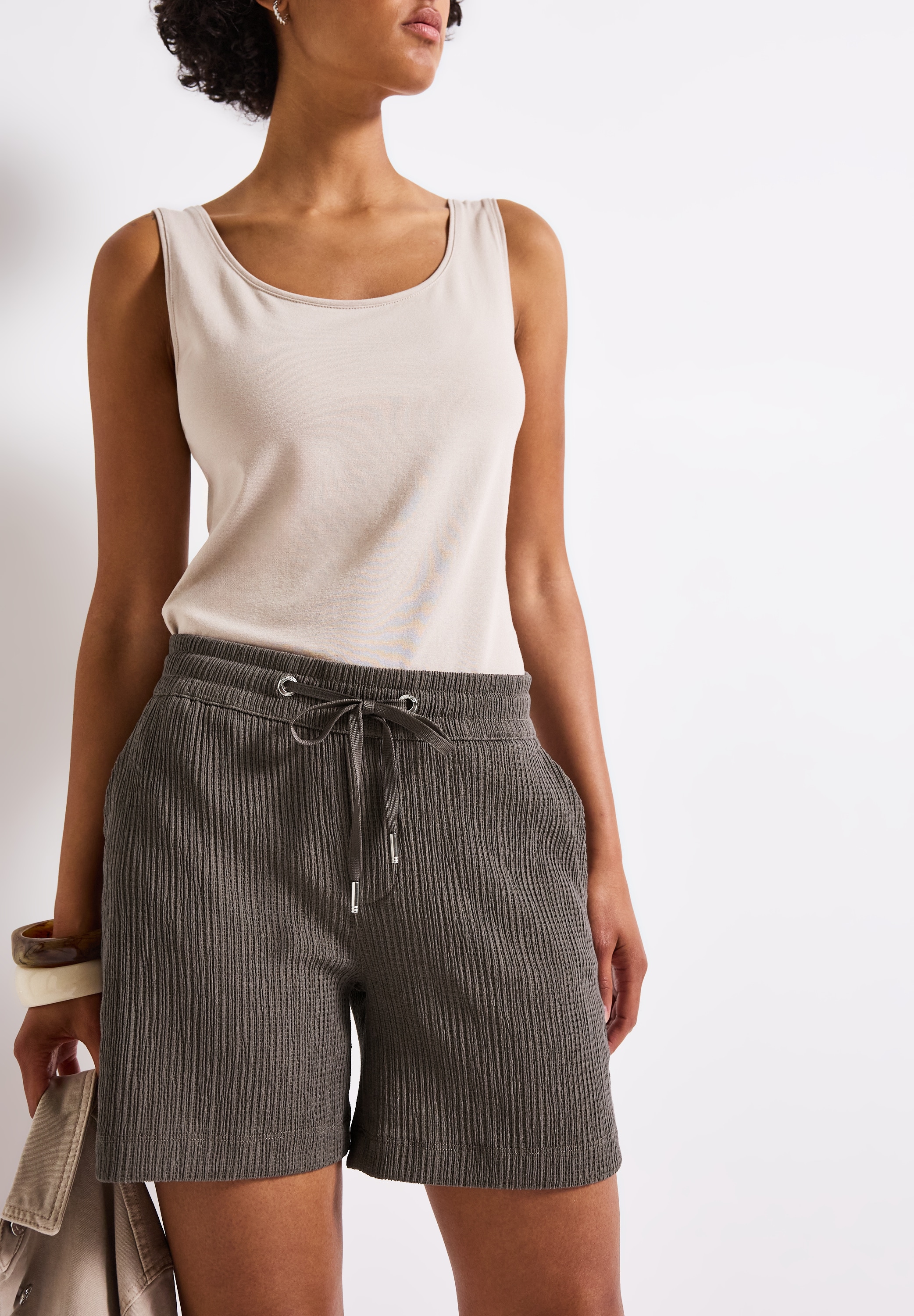 STREET ONE Shorts, Sommerhose mit Struktur