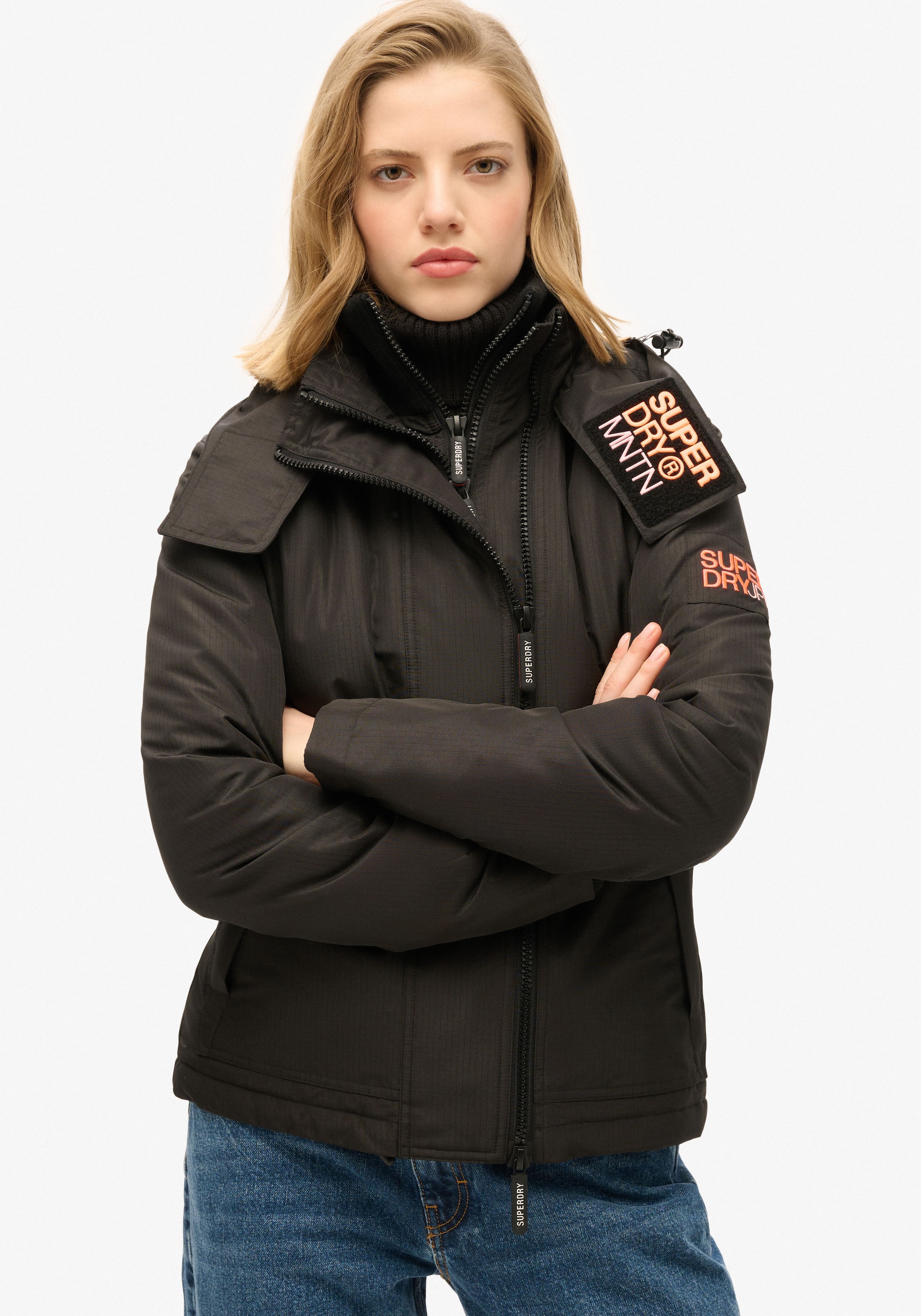 Superdry Outdoorjacke "HOODED MTN WINDBREAKER JACKET", mit Kapuze günstig online kaufen