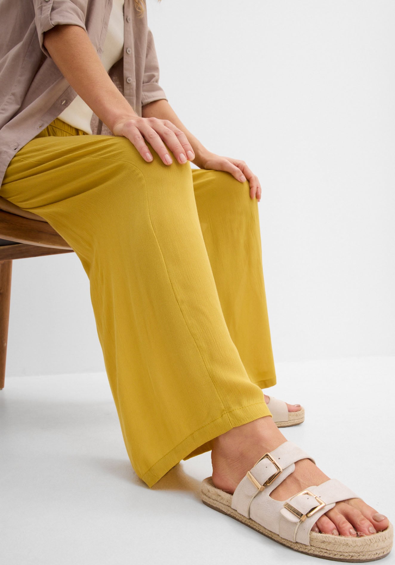 bonprix Marlene-Hose »Marlenehose aus fließender Viskose«  aus Viskose, lockere Passform, mit Bindeband, lässiger Stil