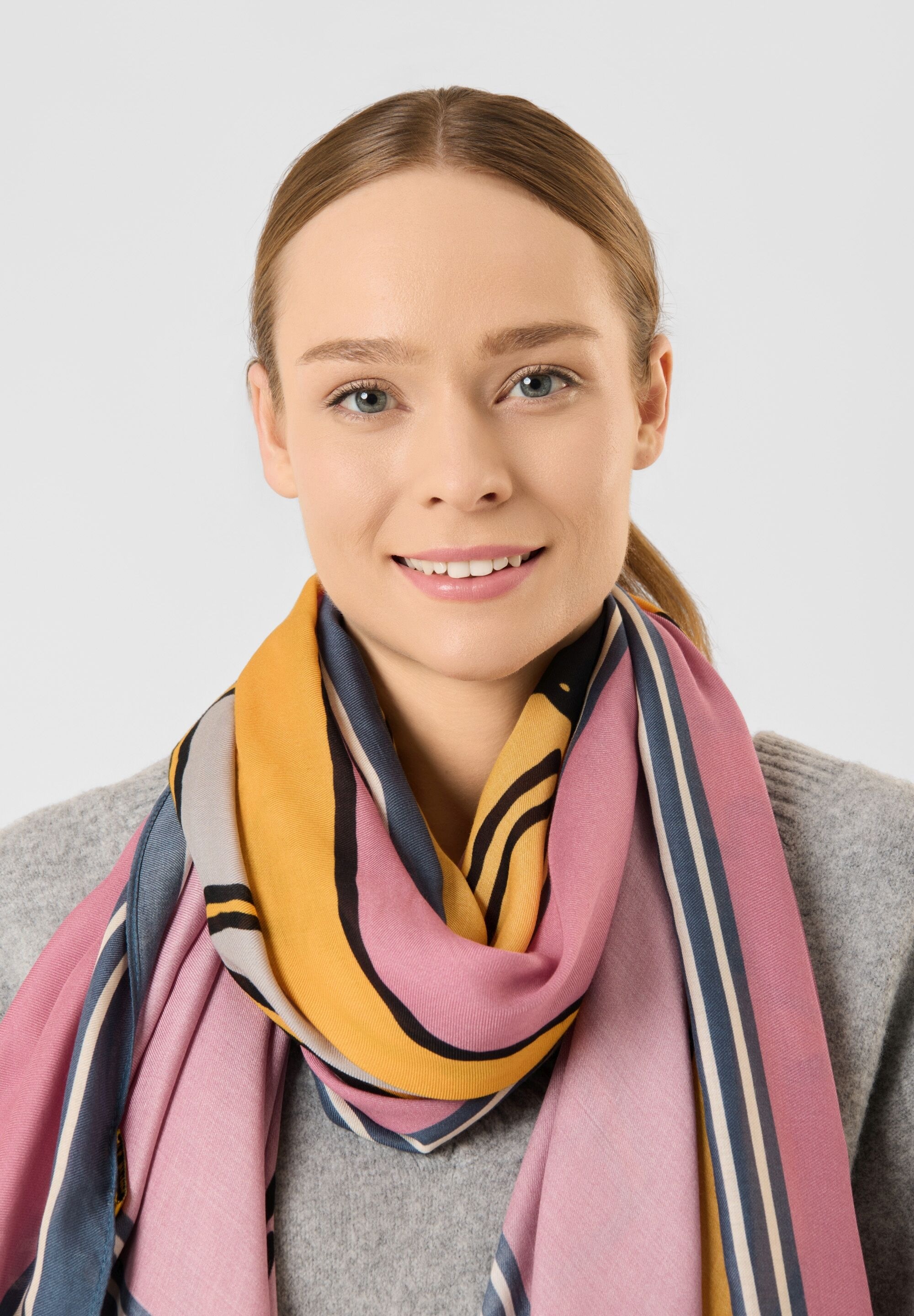 Codello Modetuch »Codello Schal« mit Schoolbus-Motiv