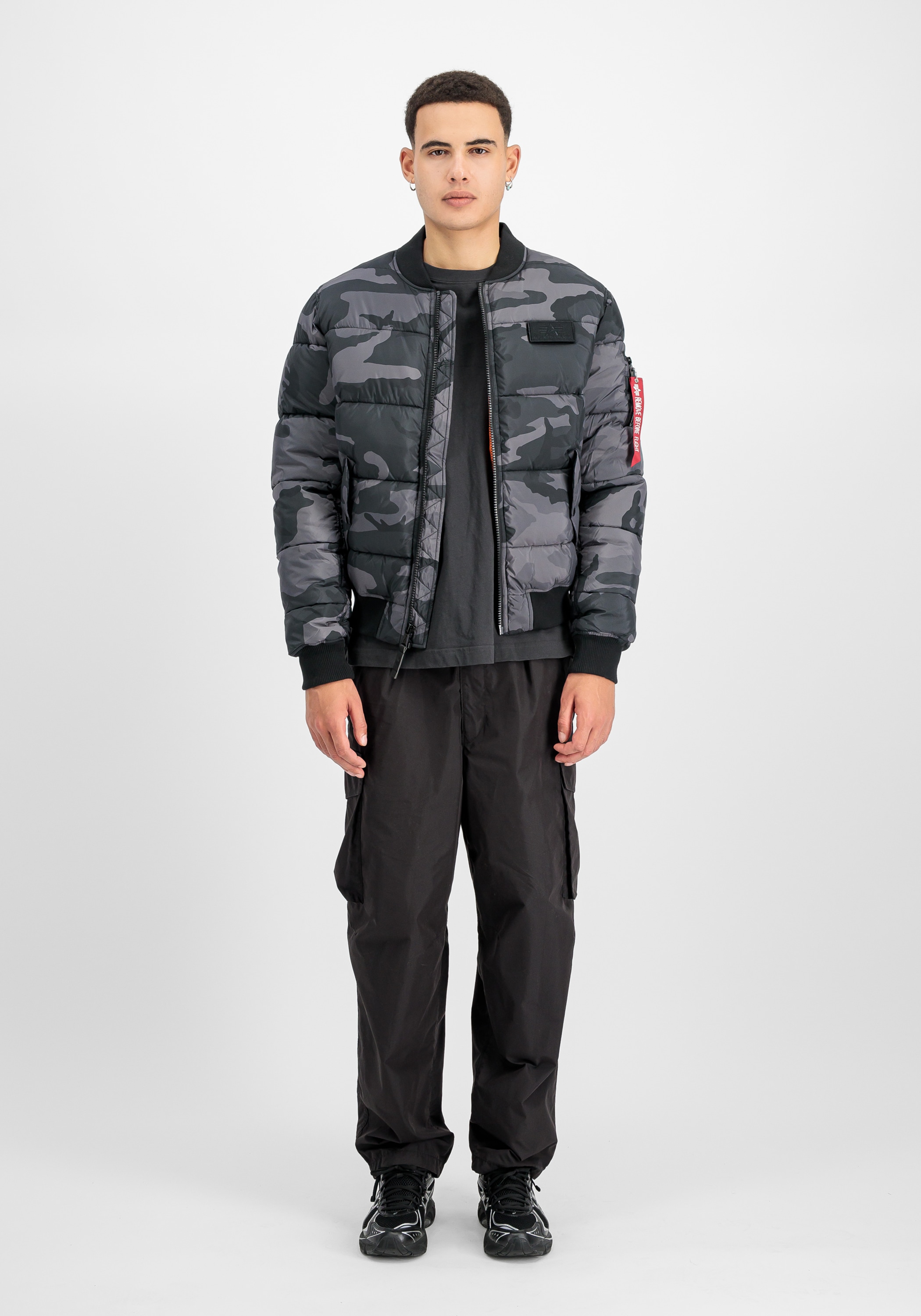 Alpha Industries Bomberjacke »Alpha Industries Men - Bomber Jackets MA-1 Puffer Bomber Camo«