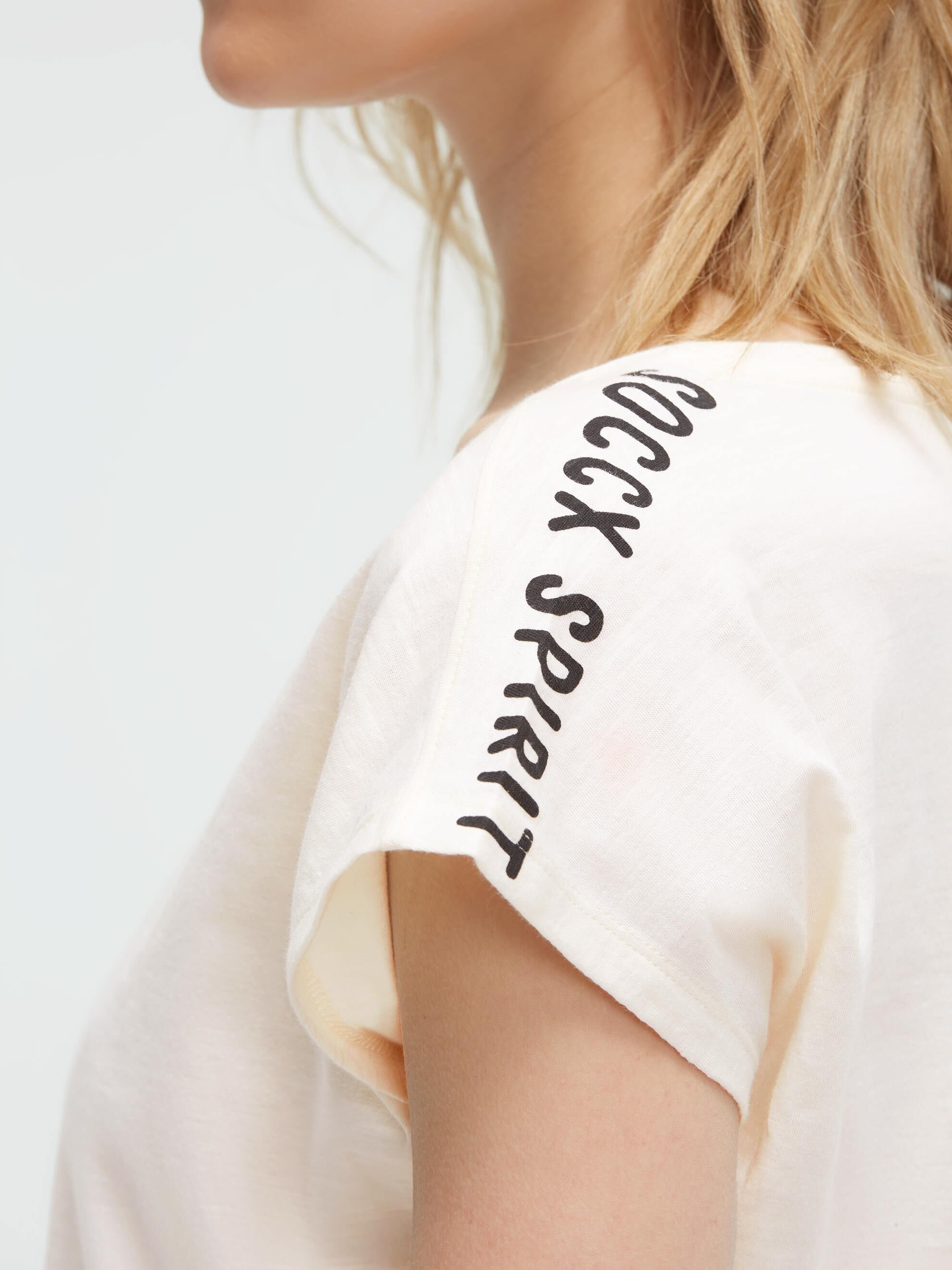 SOCCX V-Shirt mit überschnittener Schulter