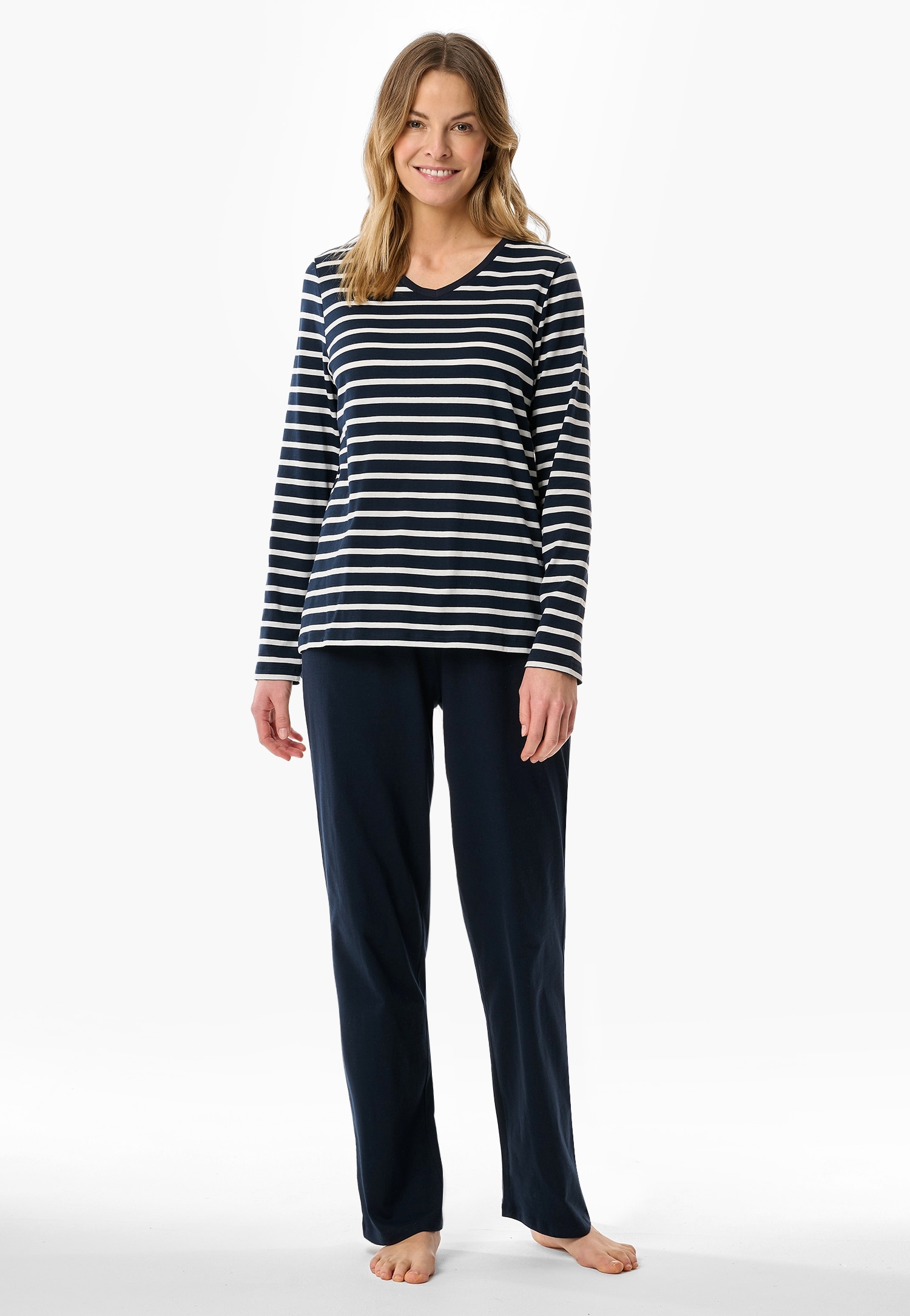 Schiesser Schlafanzug "Casual Essentials", (2 tlg.), Baumwolle, V-Ausschnit günstig online kaufen