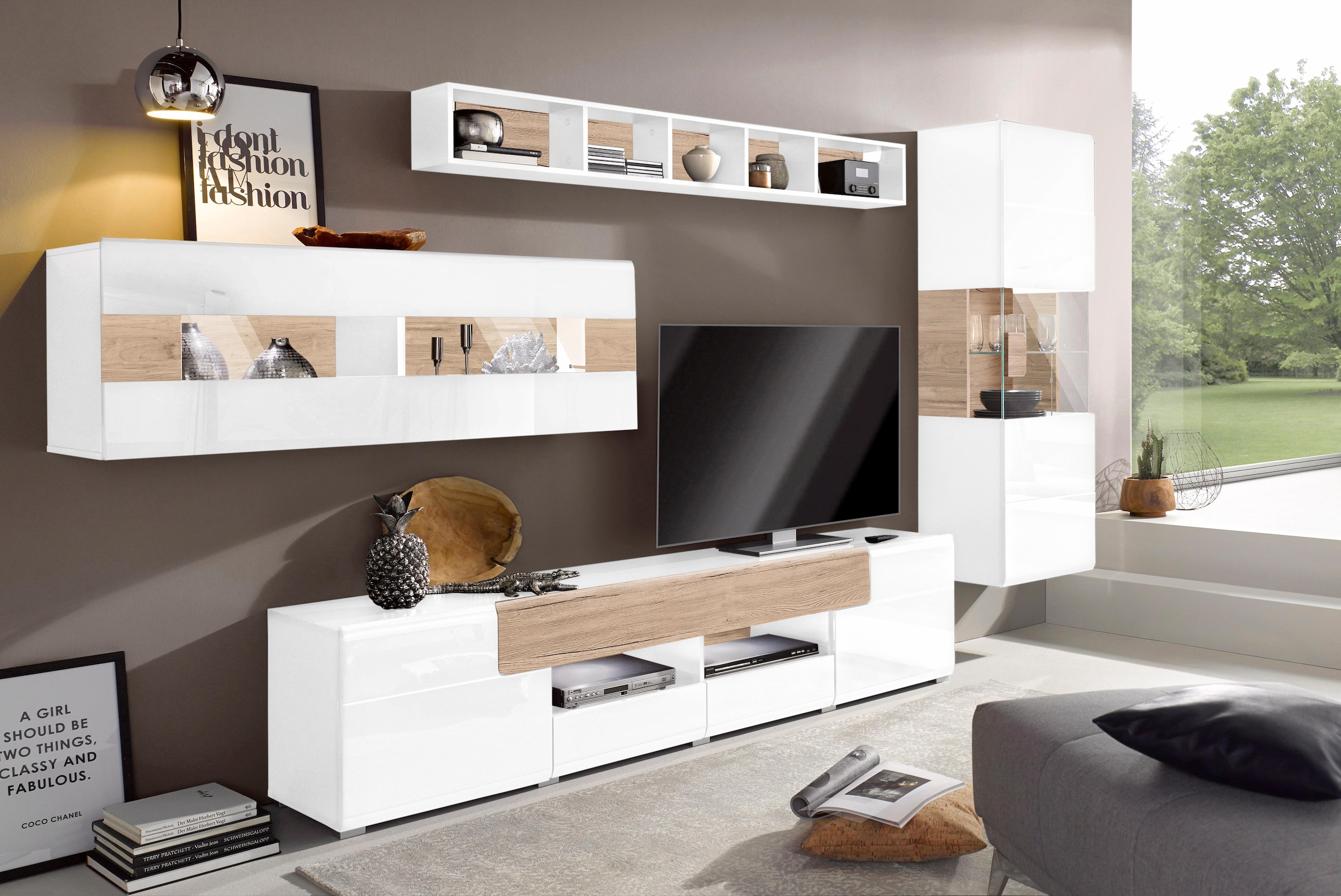 INOSIGN Lowboard »Toledo,Breite 209cm, trendige TV-Schrank mit dekorative Fräsungen«, TV-Board ohne Beleuchtung, TV-Kommode mit viel Stauraum