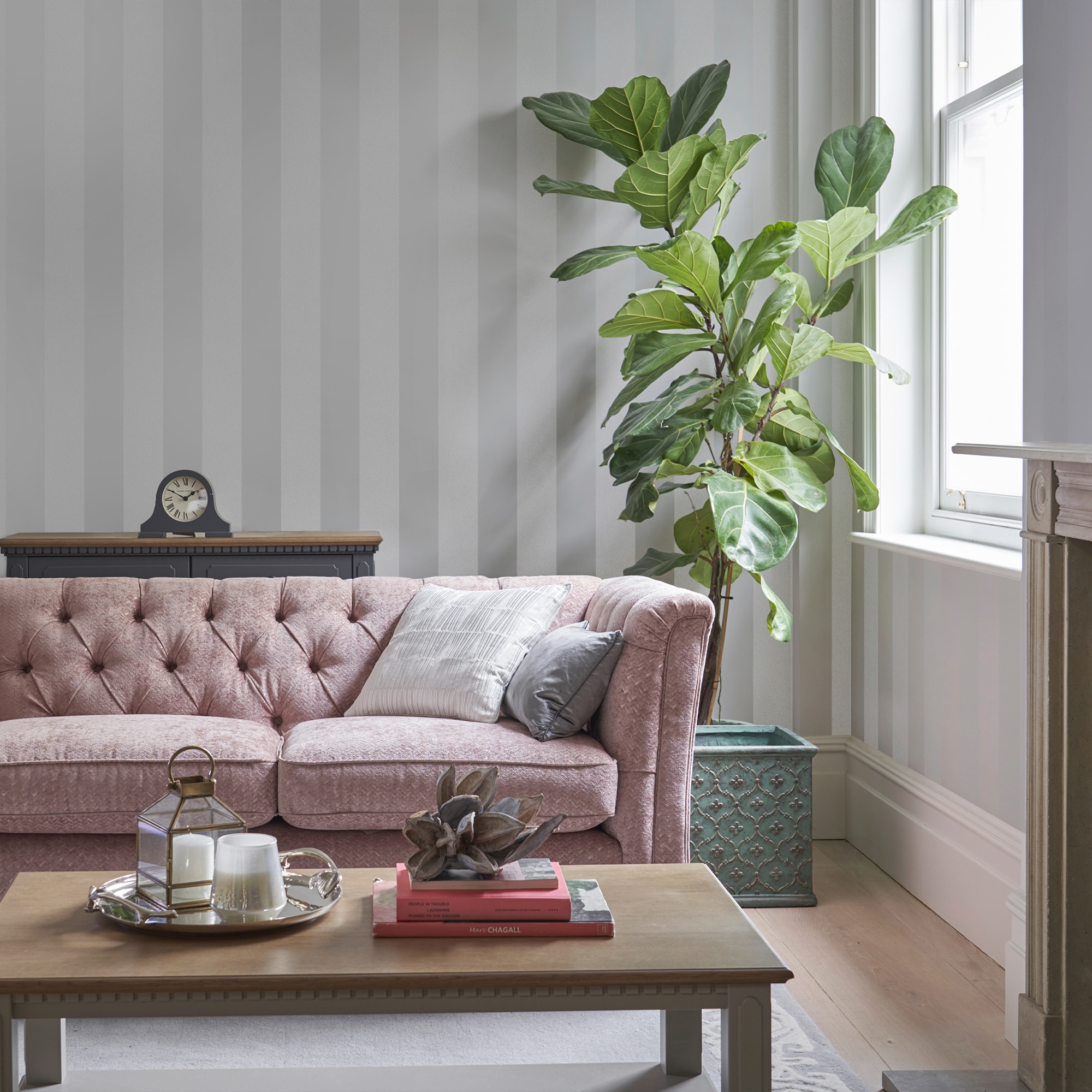 LAURA ASHLEY Vliestapete »Lilleescent Streifen« Streifen FSC® zertifiziert, mit lebhaftem Druck, 10 Meter Länge