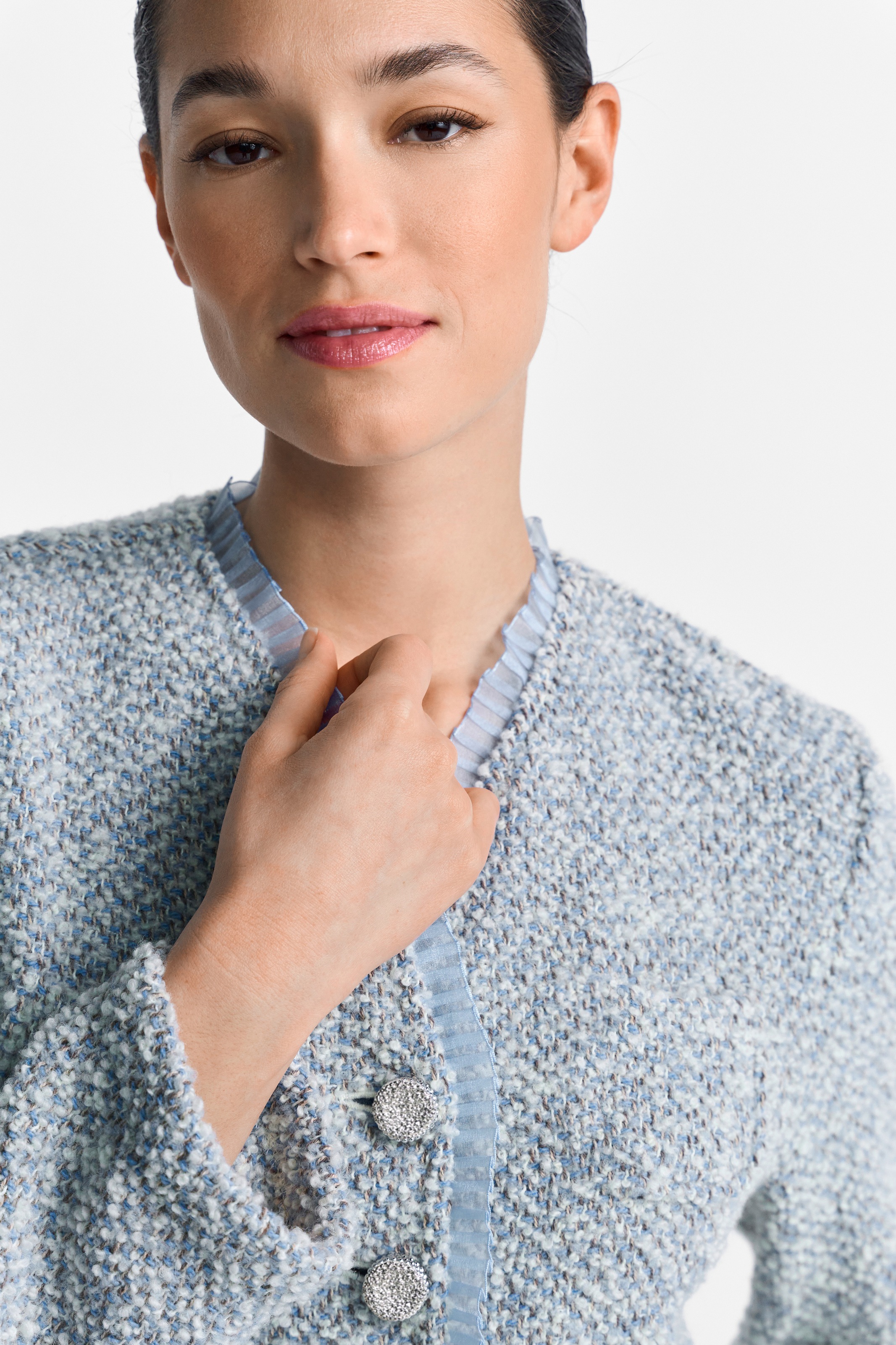 Thumbnail - RICHROYAL Strickjacke abgesetzte Kanten mit feiner Rüschendetailierung, lockere Passform