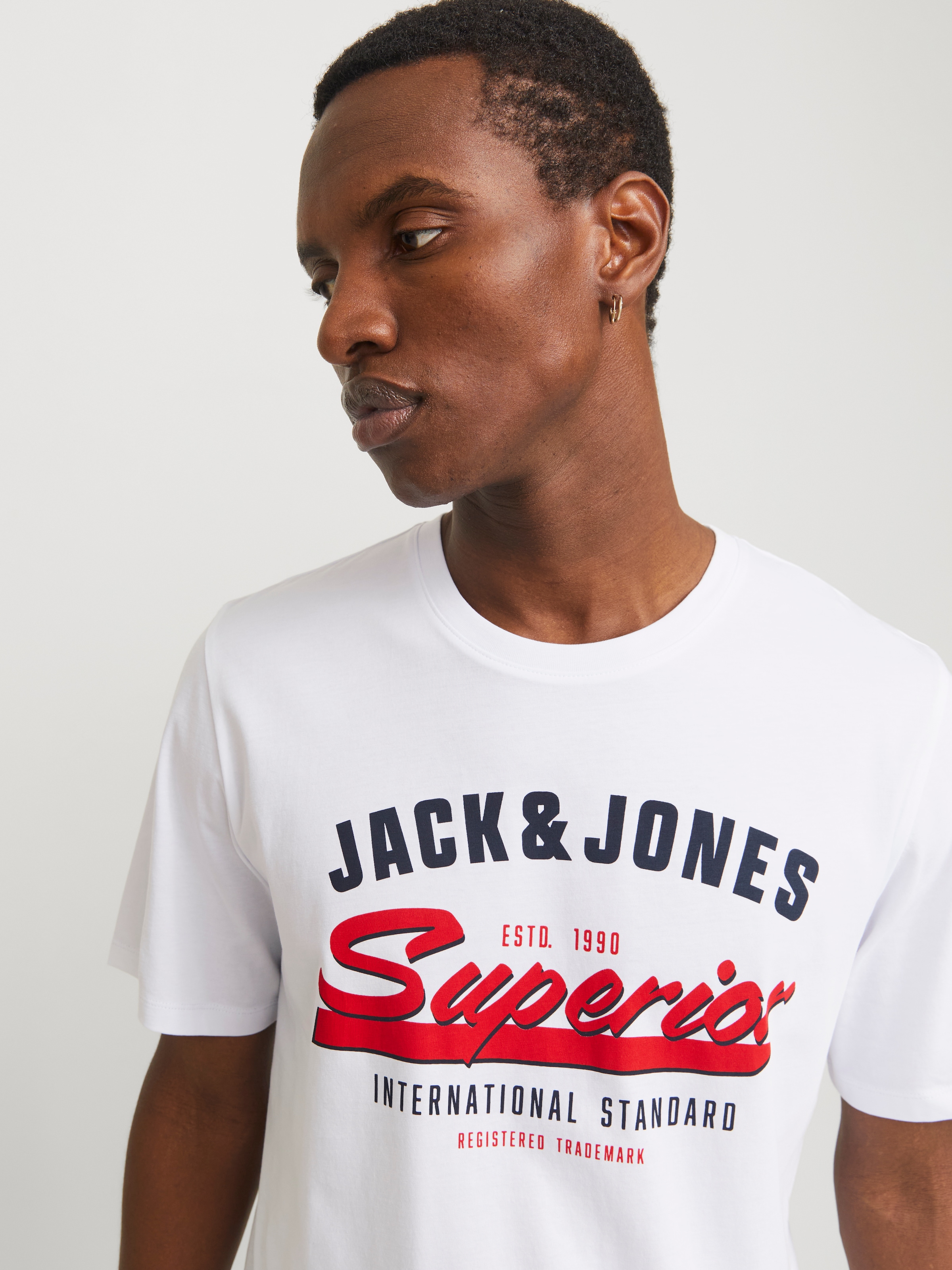 Jack & Jones Rundhalsshirt "JJELOGO TEE SS O-NECK 2 COL SS25 SN", mit Logo günstig online kaufen