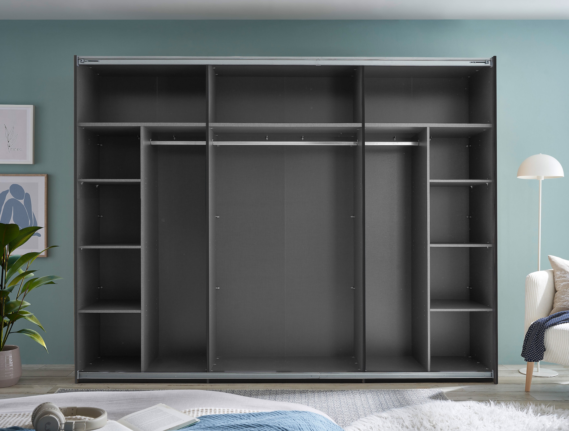 Schlafkontor Schwebetürenschrank »Mesio, 2-türiger Kleiderschrank, Schiebetürenschrank mit viel Stauraum«, inklusive Hoteleinteilungen außen und Einlegeböden oben