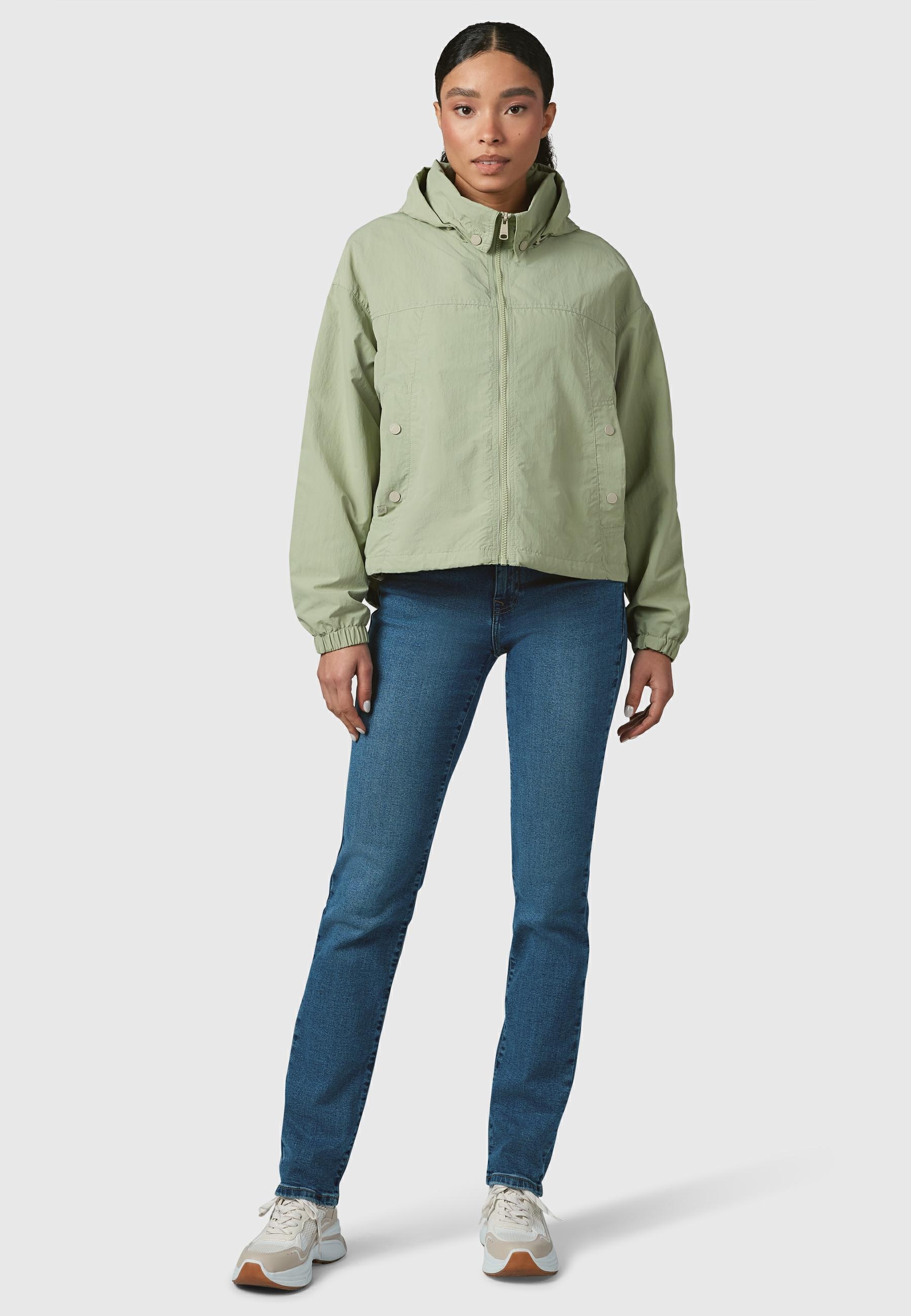 Ragwear Outdoorjacke »Cerys«, mit Kapuze, kurze Damen Übergangsjacke mit verstaubarer Kapuze