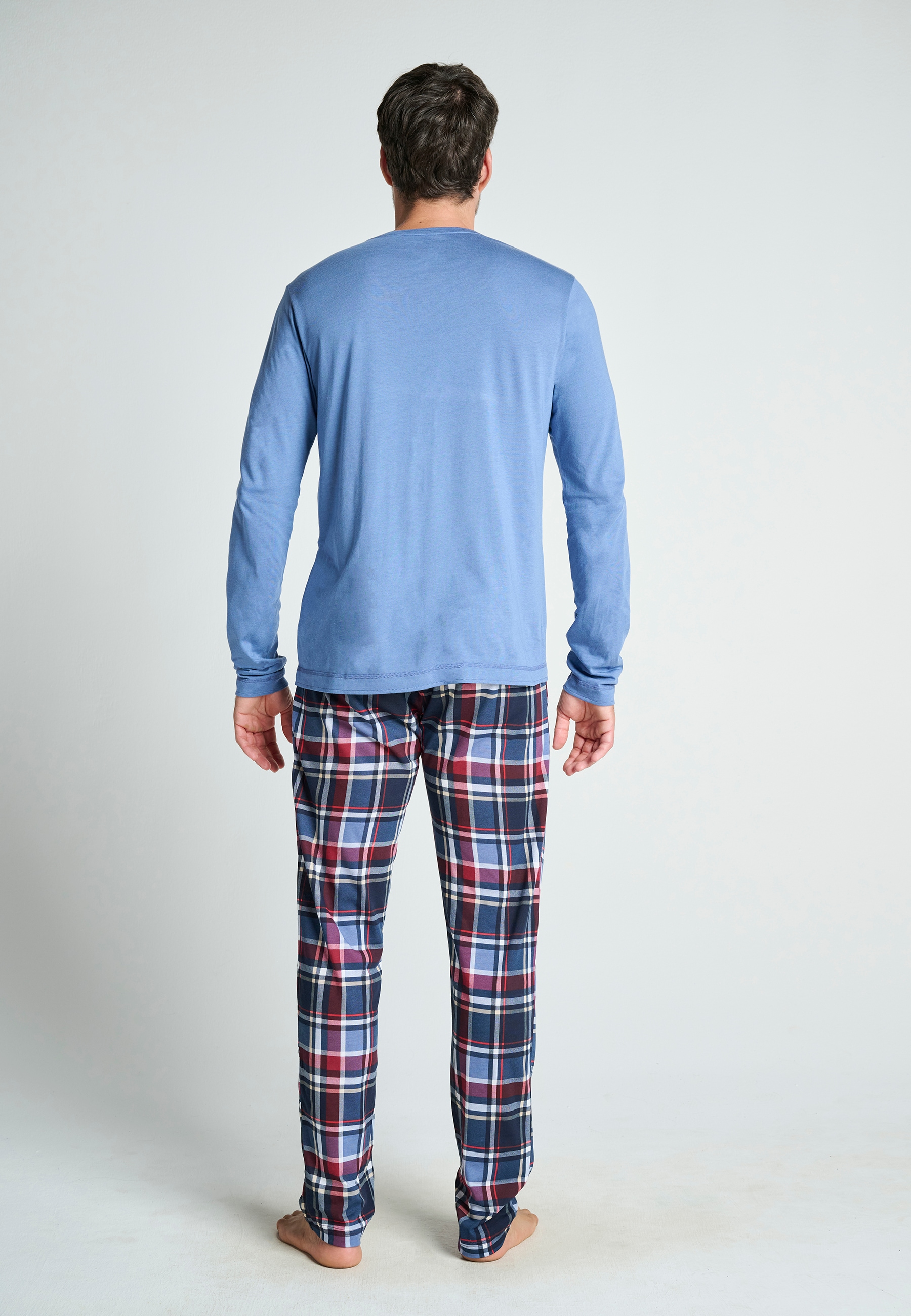 Jockey Pyjama »NIGHT & DAY PYJAMA 1/1 KNIT«, (2 tlg.), Elastikbund mit Kordelzug, Seitentaschen, Langarmshirt mit Rundhals