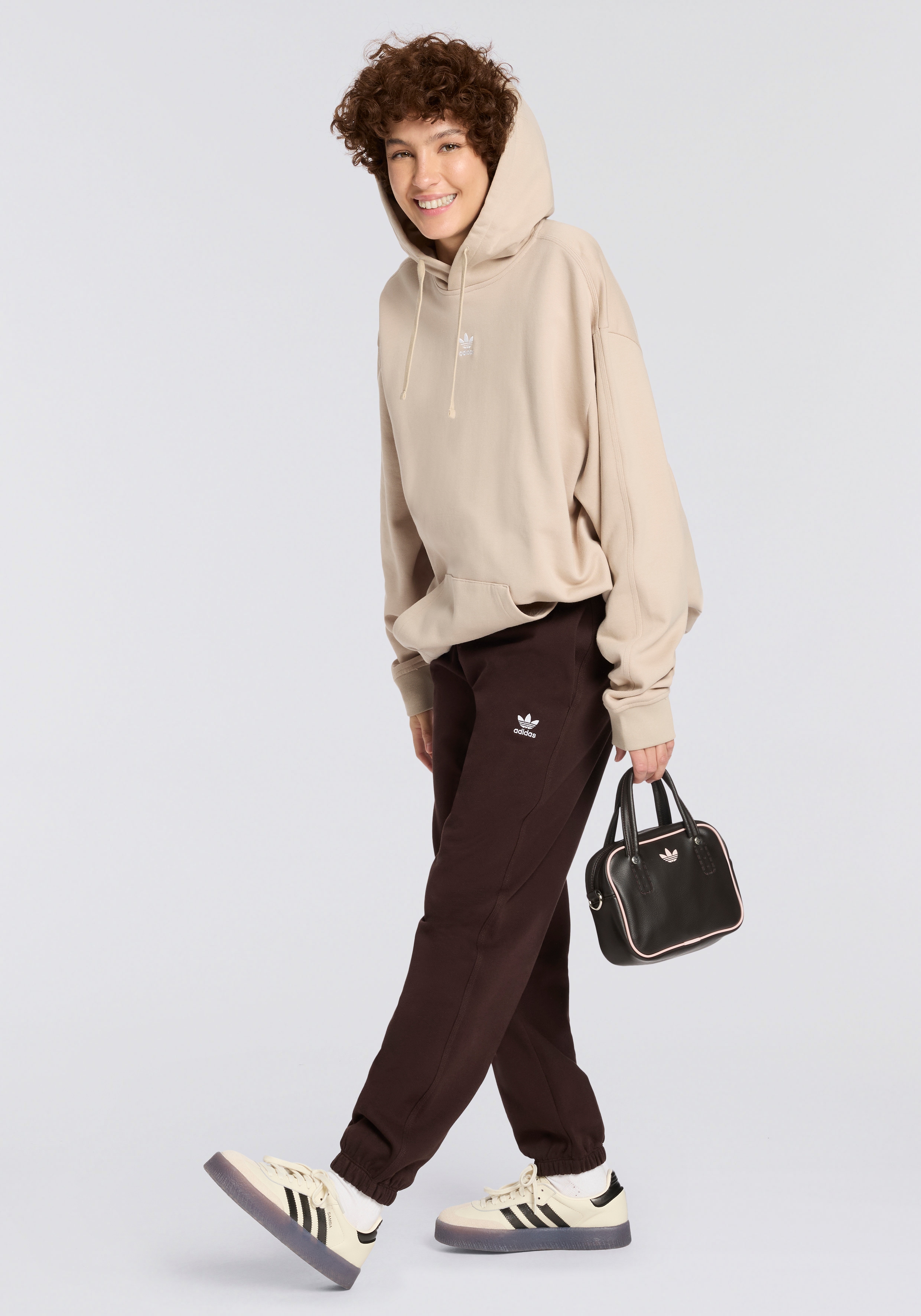 adidas Originals Sporthose "ESSENTIALS FRENCH TERRY, REGULÄR MIT BÜNDCHEN"