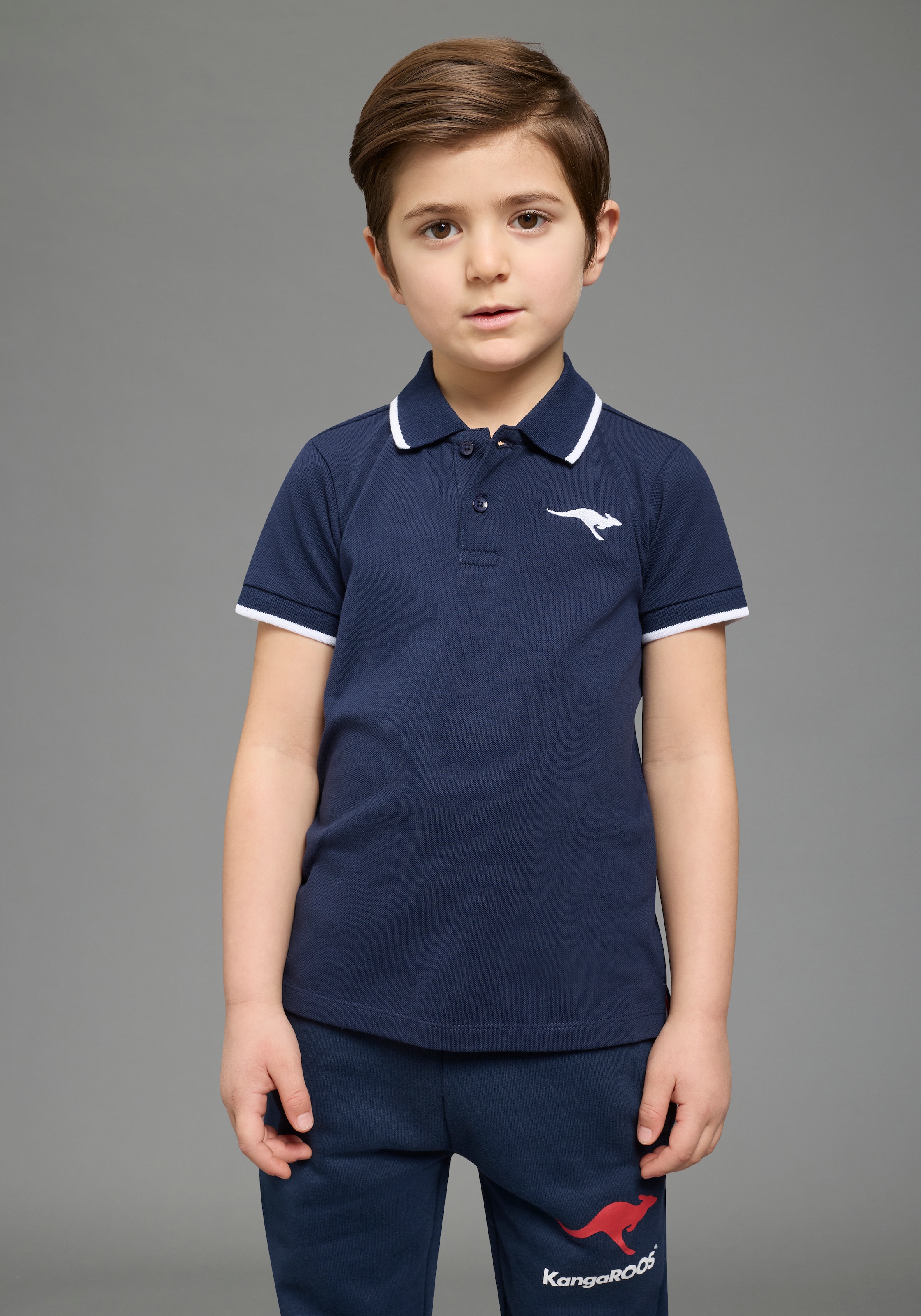 KangaROOS Poloshirt »Kangaroos 2er Pack Poloshirts« Packung, 2, 2 tlg. Kurzarm, Basic Passform, mit Logostickerei, mit Seitenschlitzen